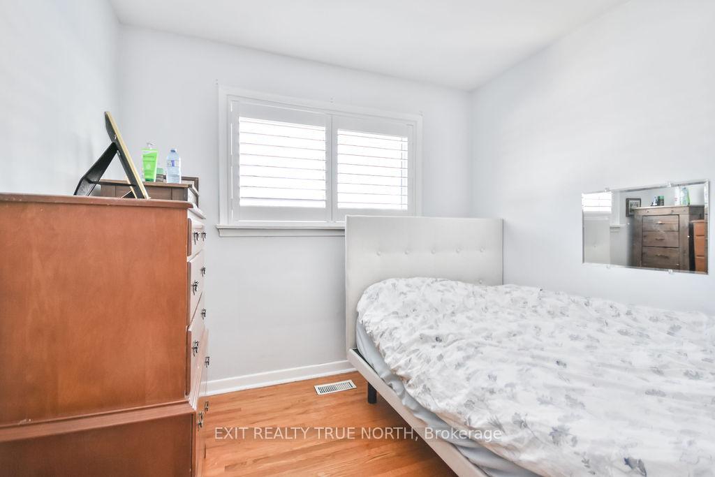 Photo 17 of 50 Marion Crescent, Barrie, City Centre — HOMEH