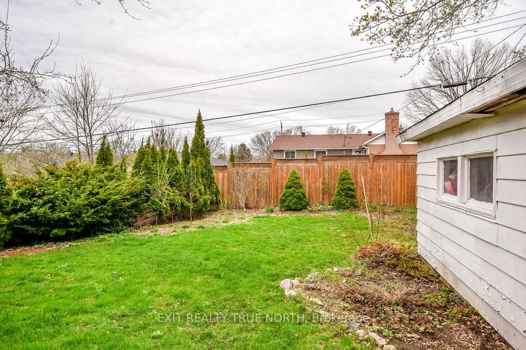 Photo 23 of 50 Marion Crescent, Barrie, City Centre — HOMEH