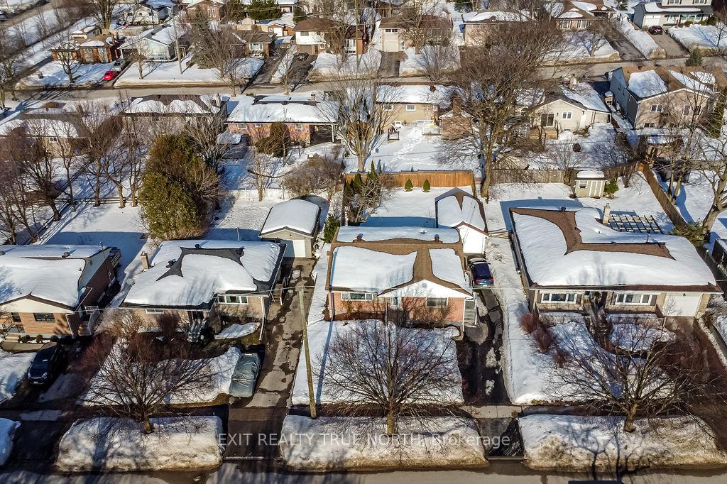 Photo 26 of 50 Marion Crescent, Barrie, City Centre — HOMEH