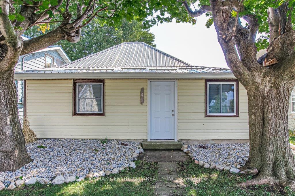 Photo 20 of 143 Maud Street, Central Elgin, Rural Central Elgin — HOMEH