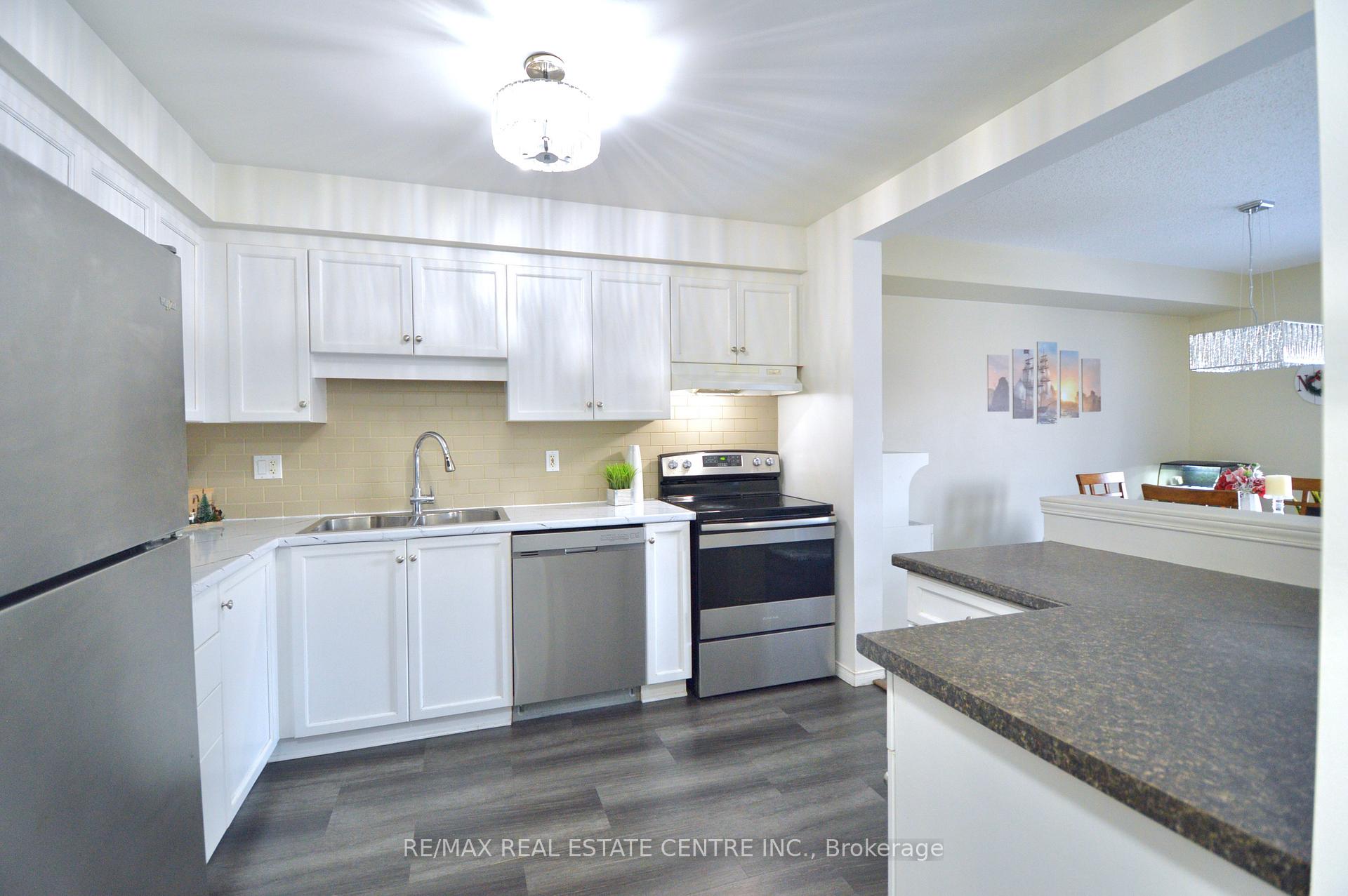 Photo 9 of Unit 76, 30 Imperial Road S, Guelph, Willow West/Sugarbush/West Acres — HOMEH
