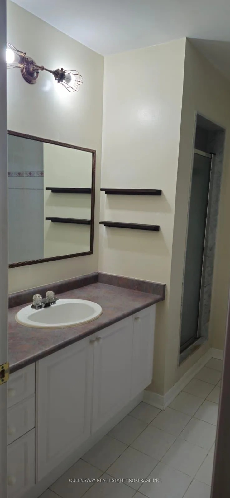 Photo 13 of 21 Flatlands Way, Brampton, Sandringham-Wellington — HOMEH