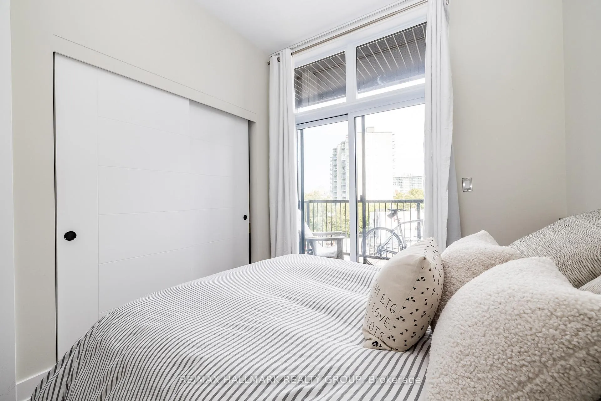 Photo 17 of Unit 404, 101 Pinhey Street N, Ottawa, Hintonburg — HOMEH