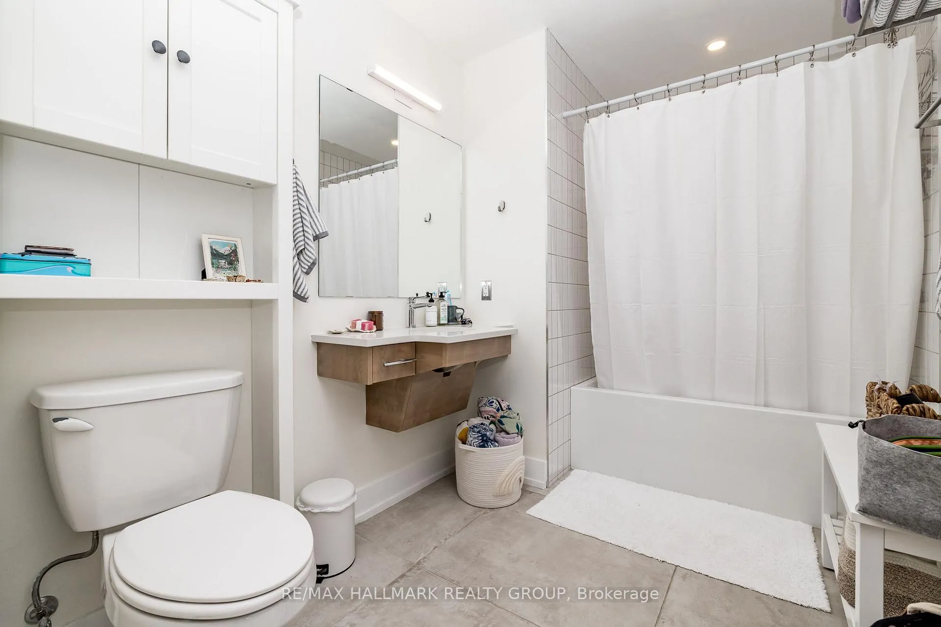 Photo 19 of Unit 404, 101 Pinhey Street N, Ottawa, Hintonburg — HOMEH