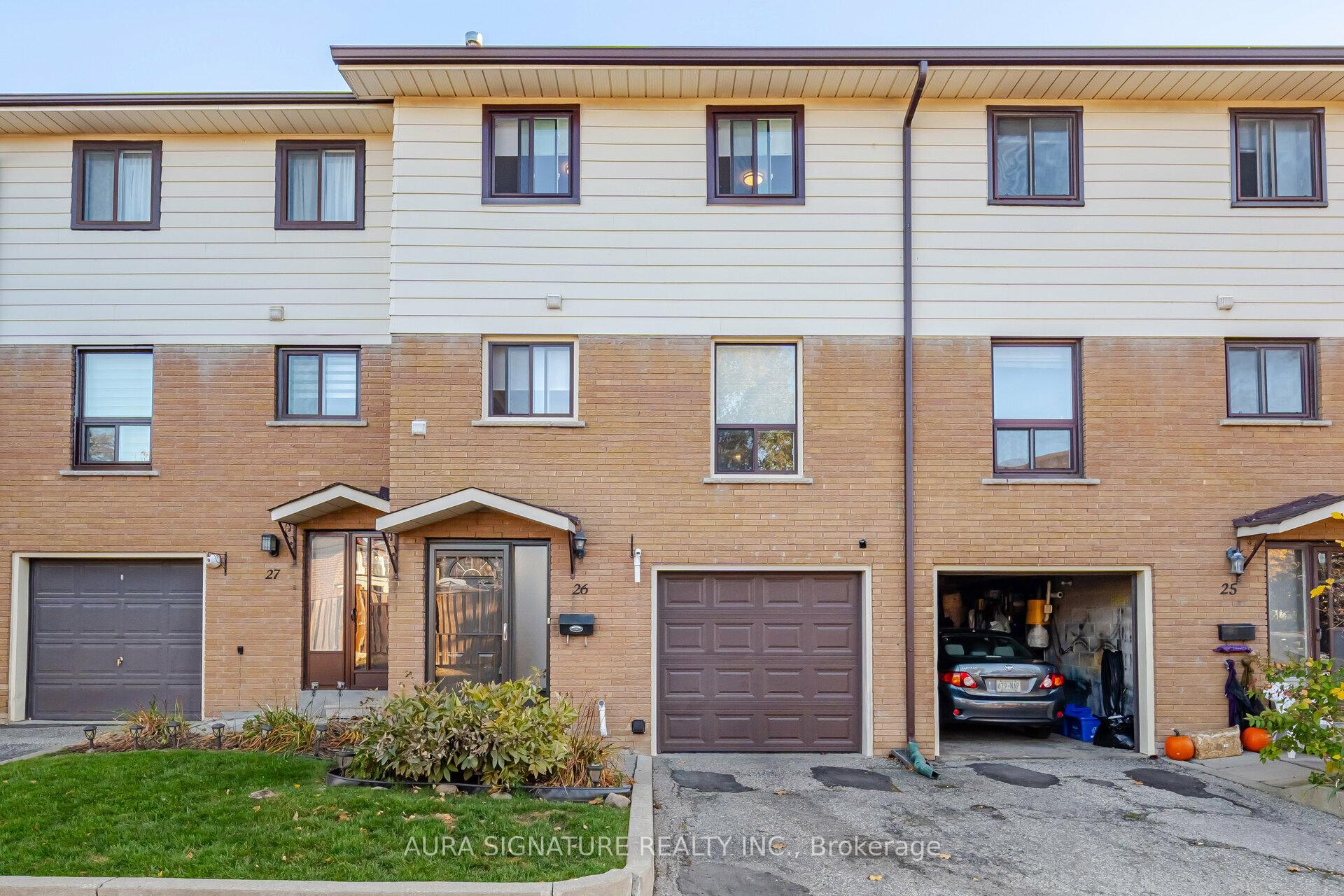 Photo 2 of Unit 26, 88 Rainbow Drive, Vaughan, West Woodbridge — HOMEH