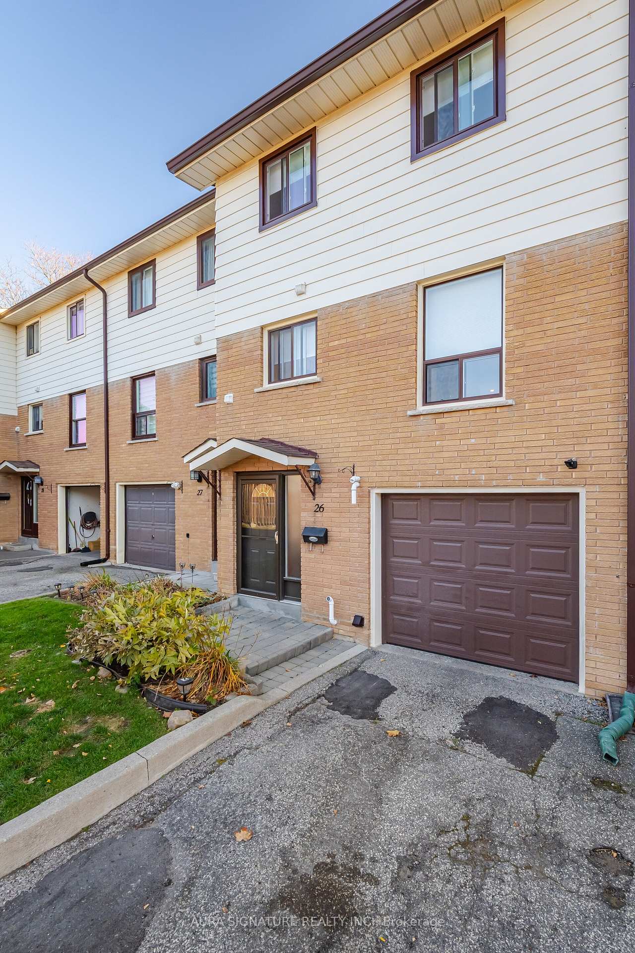 Photo 3 of Unit 26, 88 Rainbow Drive, Vaughan, West Woodbridge — HOMEH