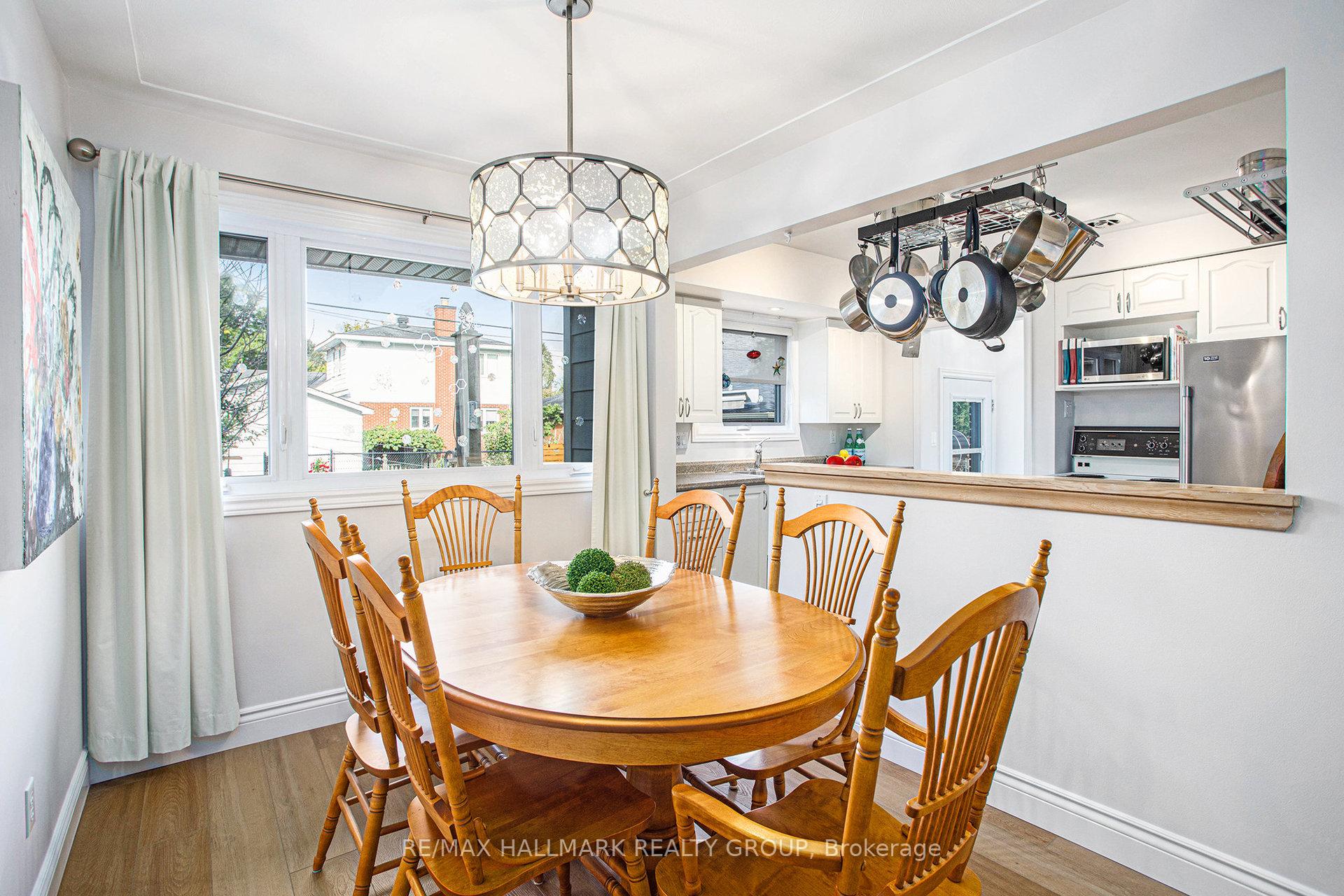 Photo 5 of 2088 Bangor Street, Ottawa, Elmvale Acres/Urbandale — HOMEH