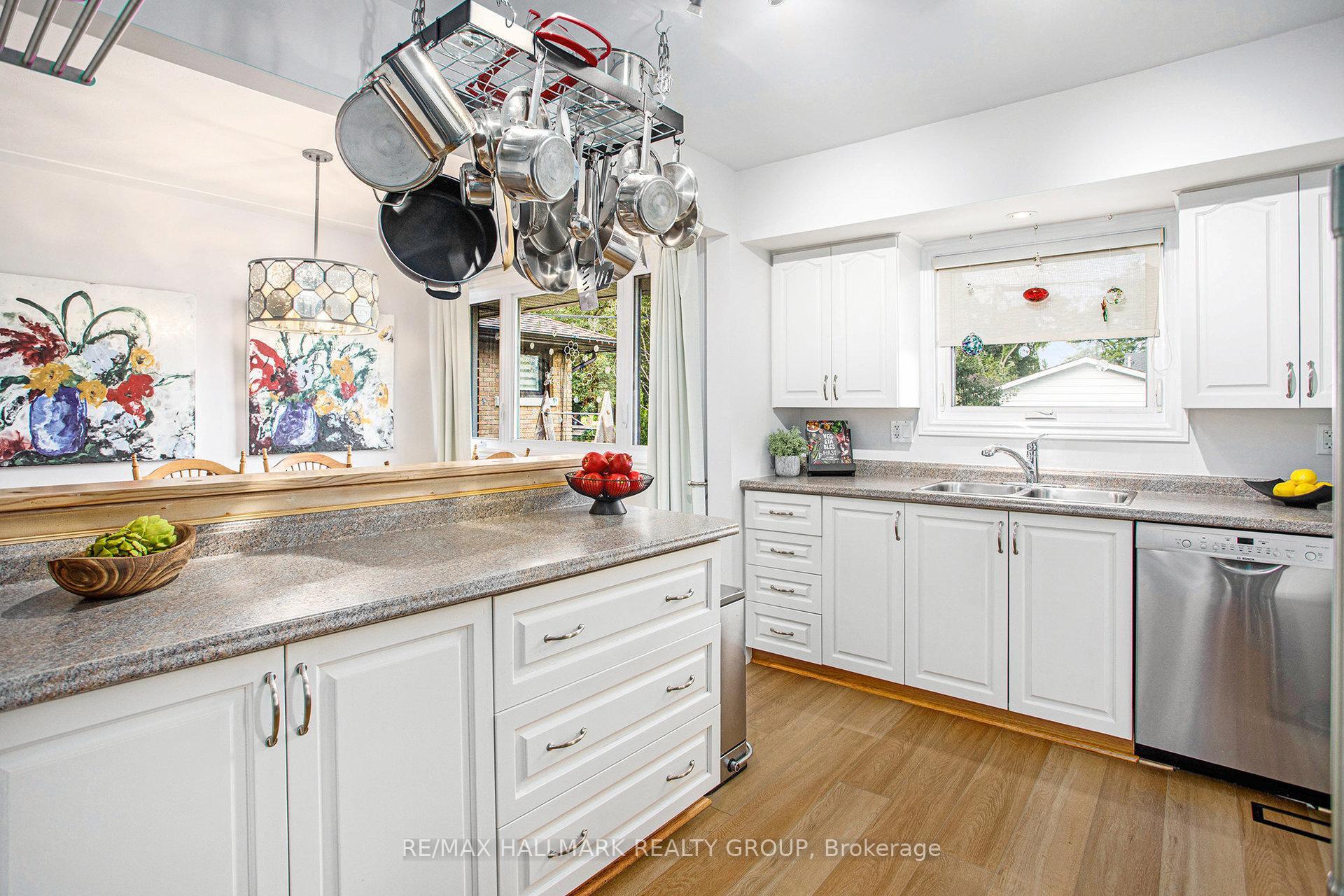Photo 8 of 2088 Bangor Street, Ottawa, Elmvale Acres/Urbandale — HOMEH
