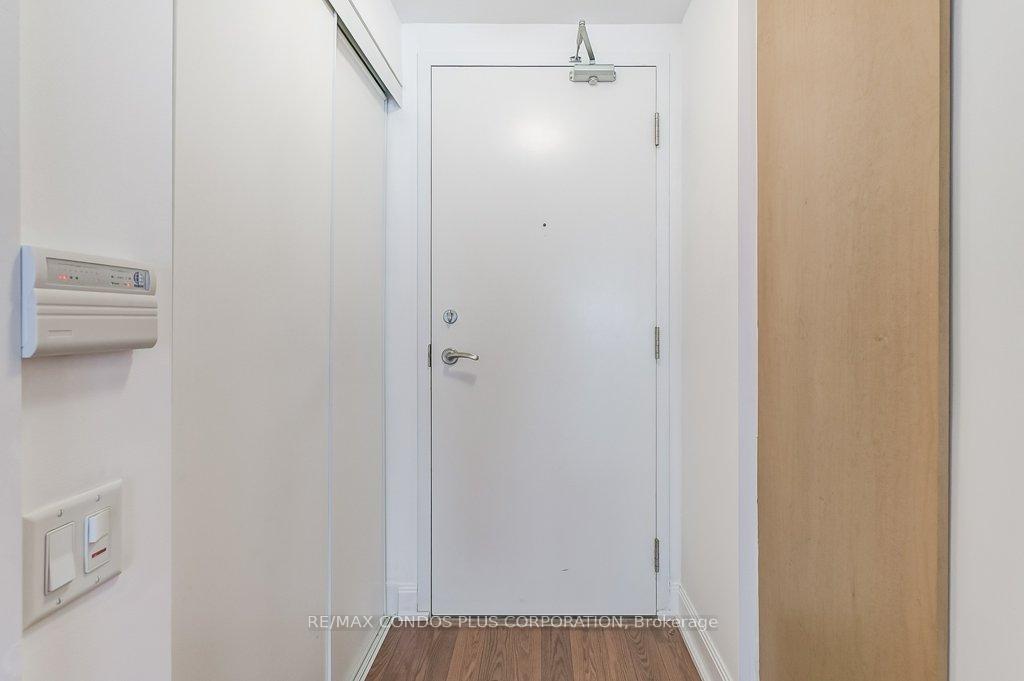 Photo 8 of Unit 3010, 2191 Yonge Street, Toronto, Mount Pleasant West — HOMEH