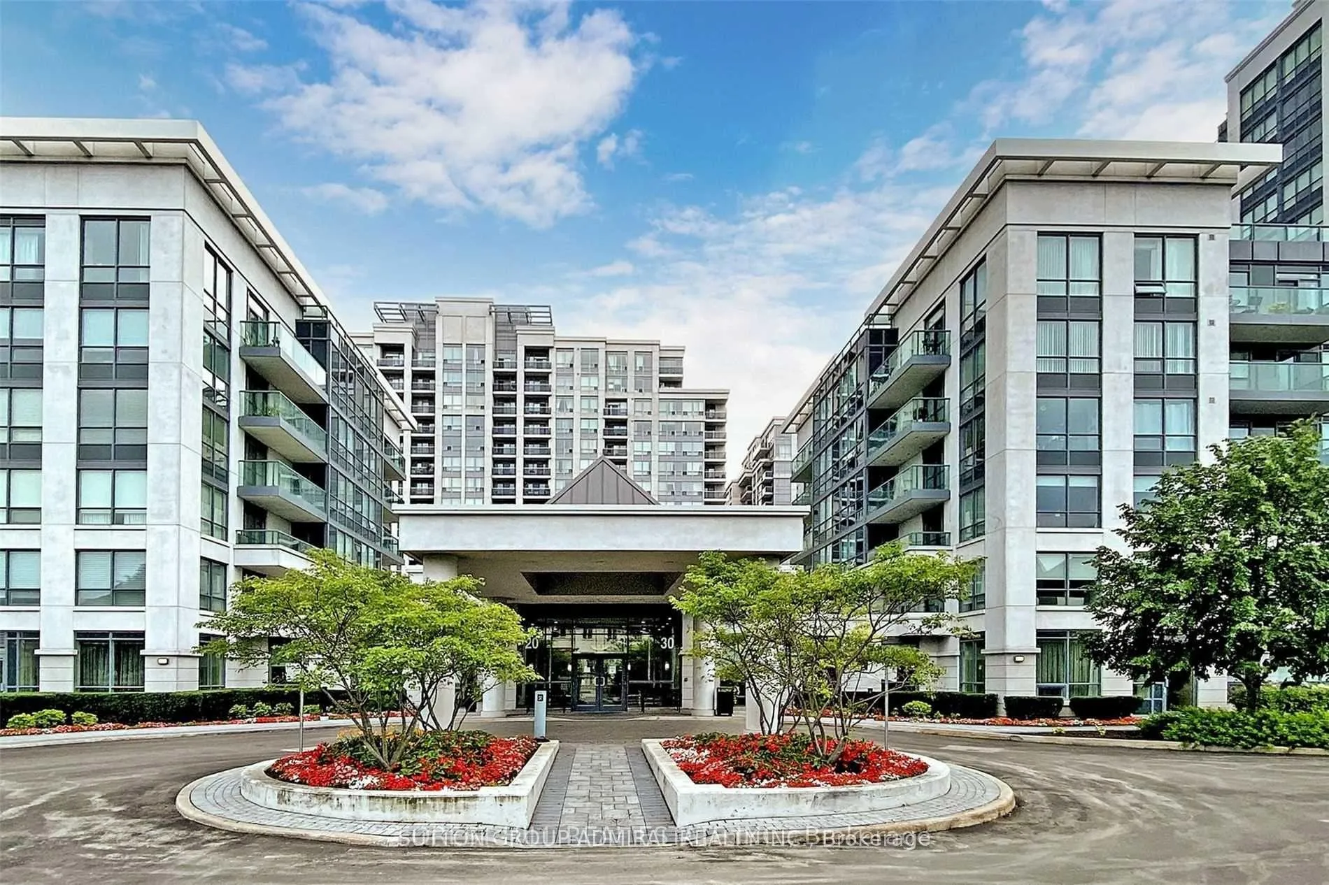 Photo 1 of Unit 1612, 30 North Park Road, Vaughan, Beverley Glen — HOMEH
