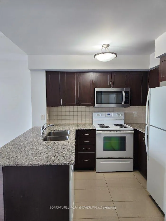 Photo 4 of Unit 1612, 30 North Park Road, Vaughan, Beverley Glen — HOMEH