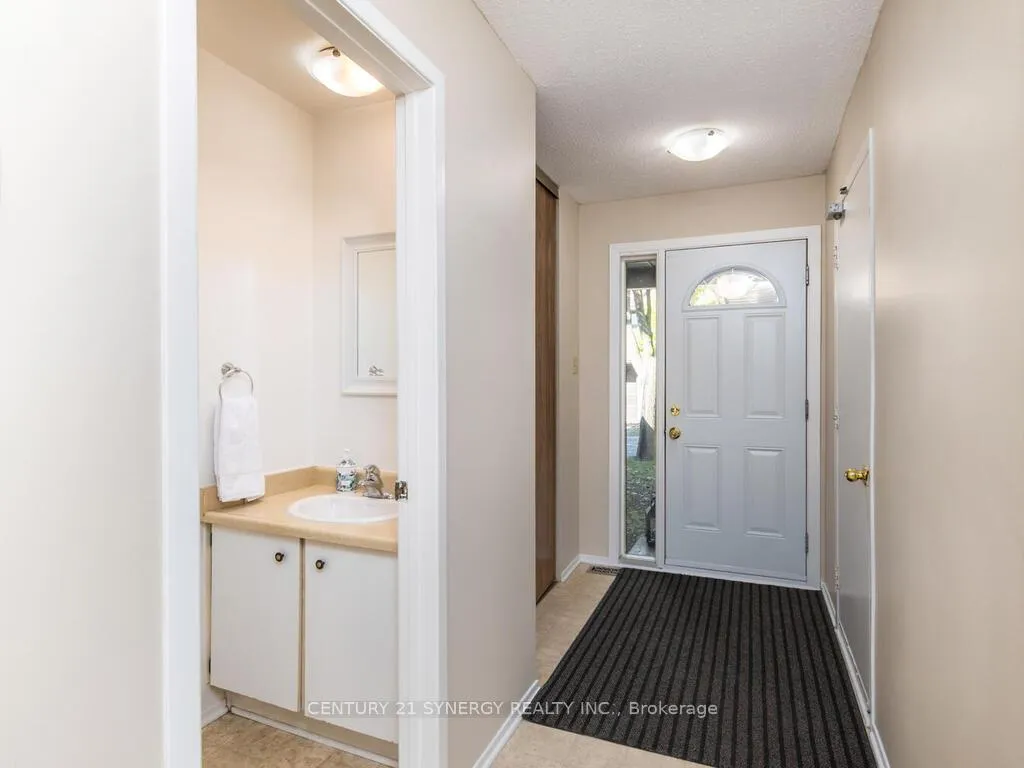 Photo 5 of 78 Clarkson Crescent, Ottawa, Kanata - Katimavik — HOMEH