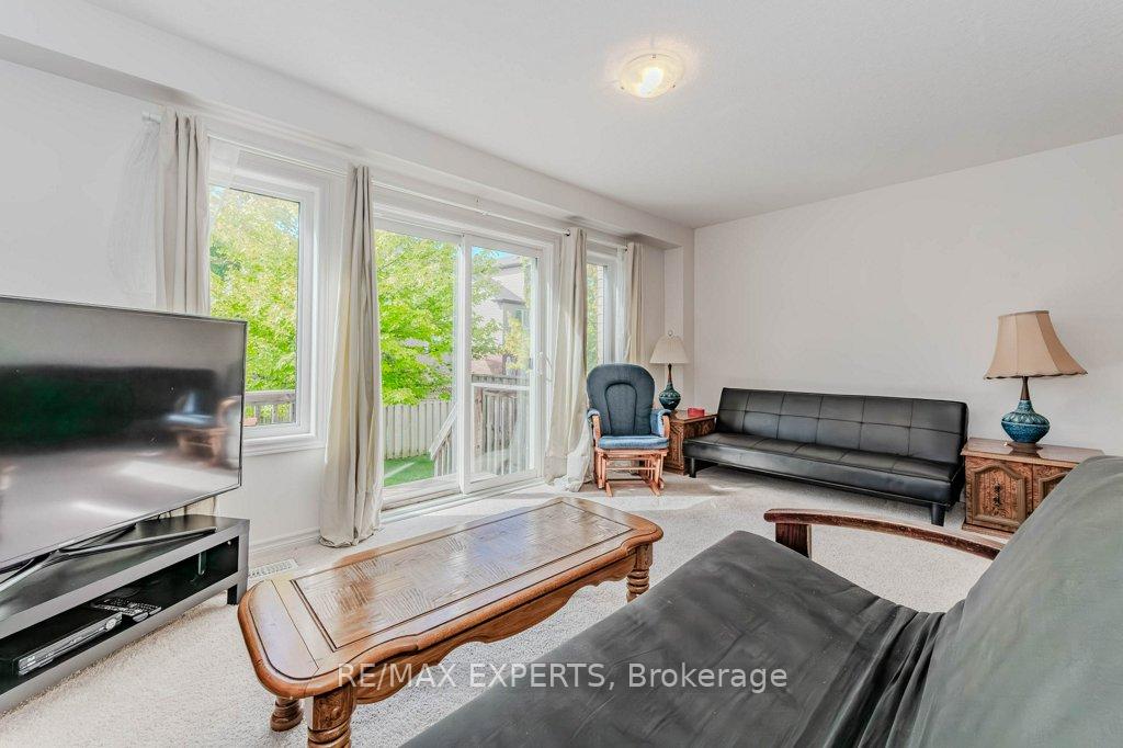 Photo 6 of Unit 57O, 57 Oldfield Drive, Guelph, Pineridge/Westminster Woods — HOMEH