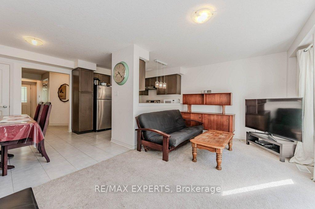 Photo 8 of Unit 57O, 57 Oldfield Drive, Guelph, Pineridge/Westminster Woods — HOMEH