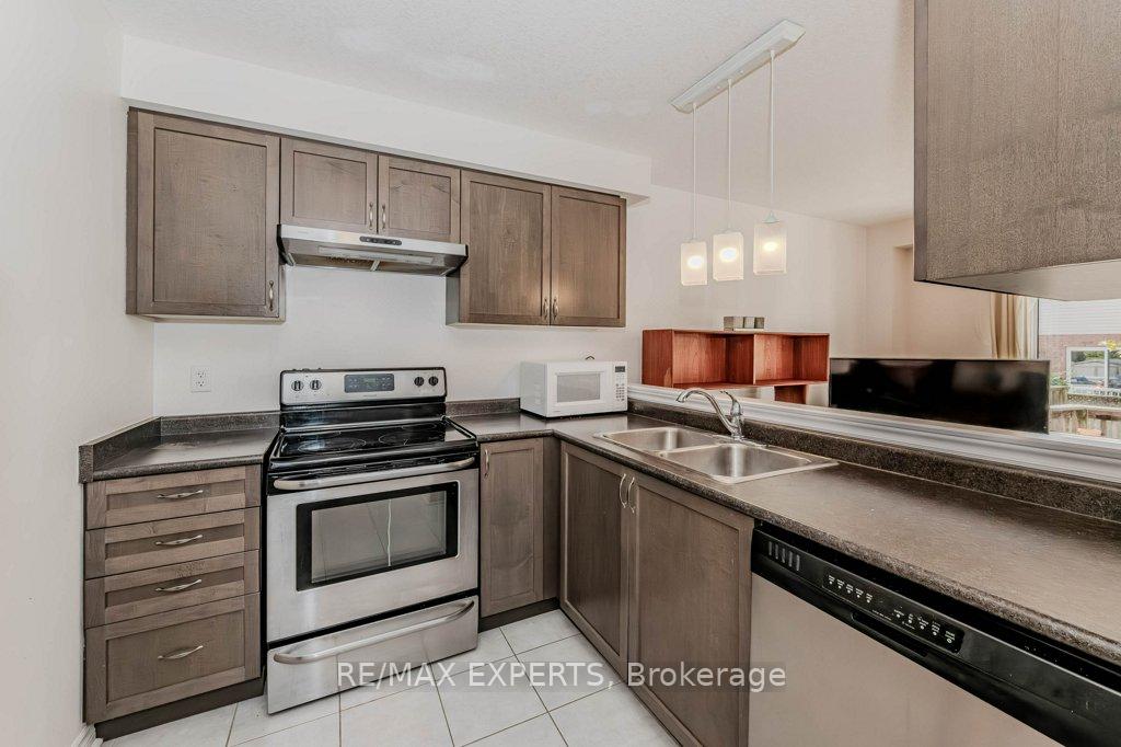 Photo 10 of Unit 57O, 57 Oldfield Drive, Guelph, Pineridge/Westminster Woods — HOMEH