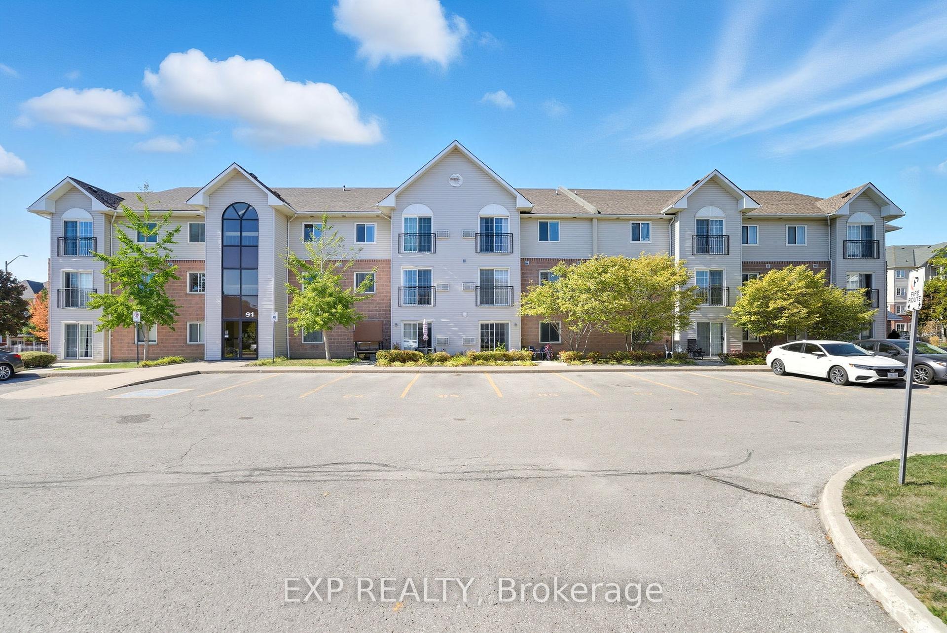 Photo 1 of Unit 202, 91 Aspen Springs Drive, Clarington, Bowmanville — HOMEH