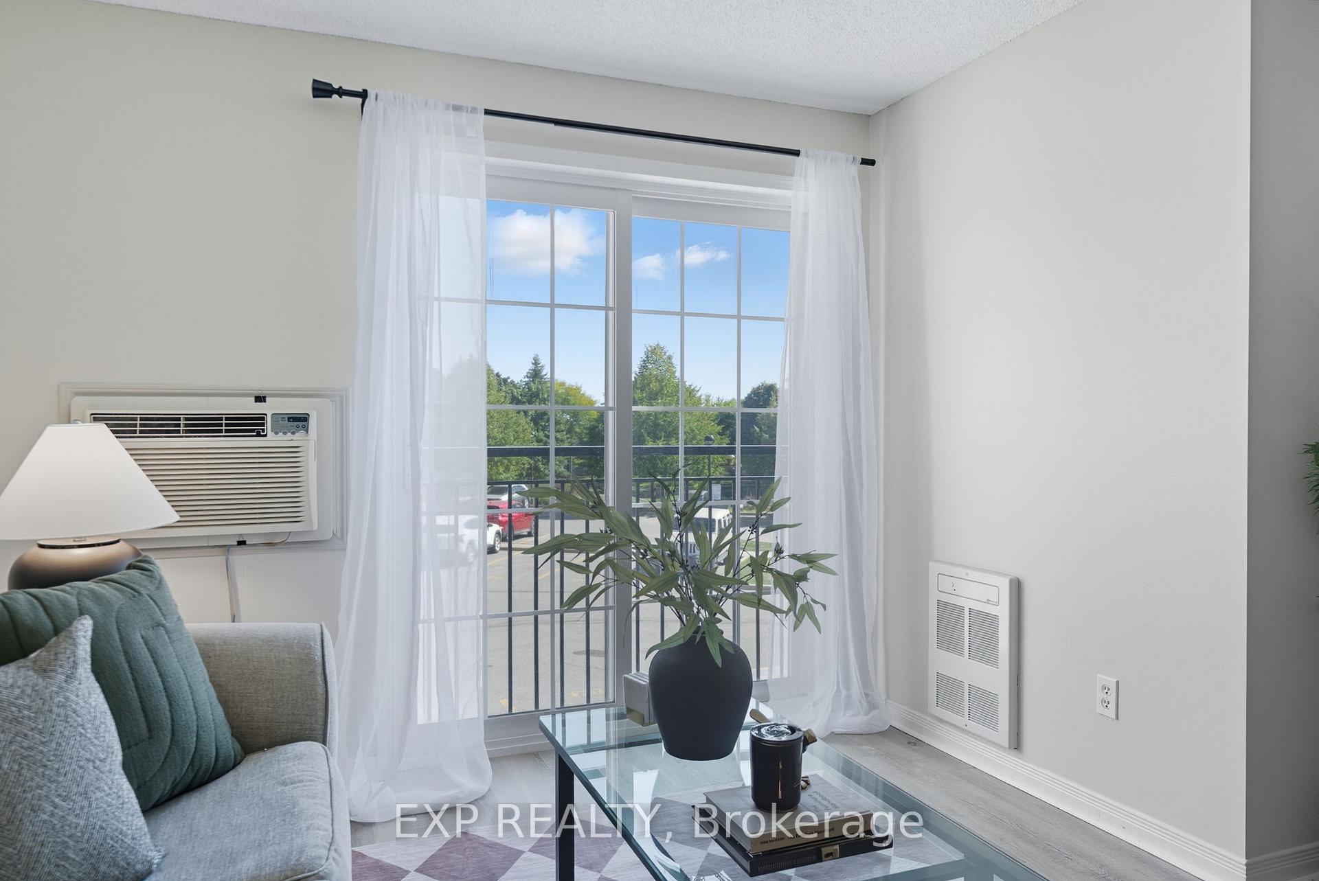 Photo 13 of Unit 202, 91 Aspen Springs Drive, Clarington, Bowmanville — HOMEH
