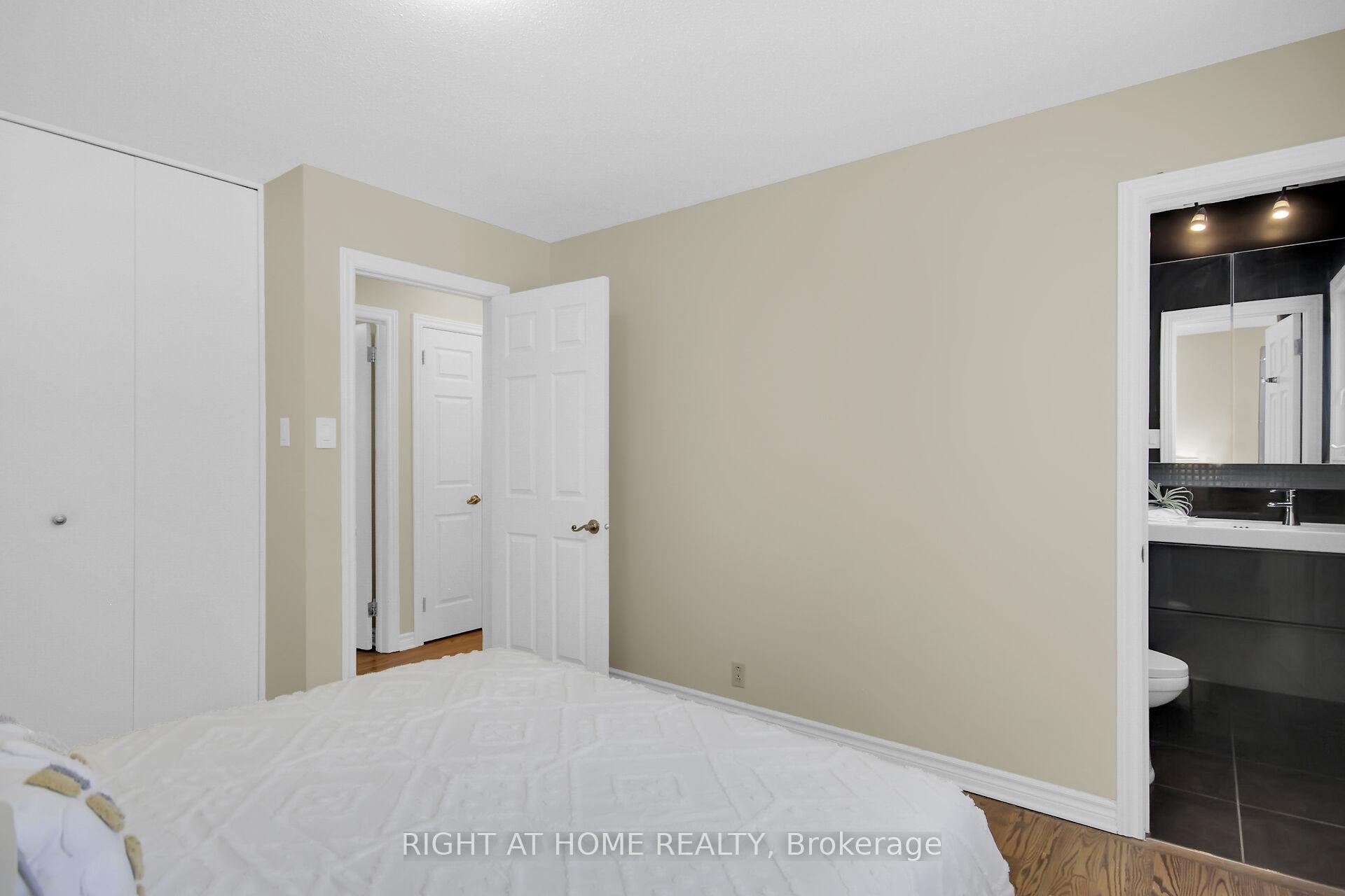 Photo 17 of 42 Cleadon Drive, Ottawa, Crystal Beach — HOMEH