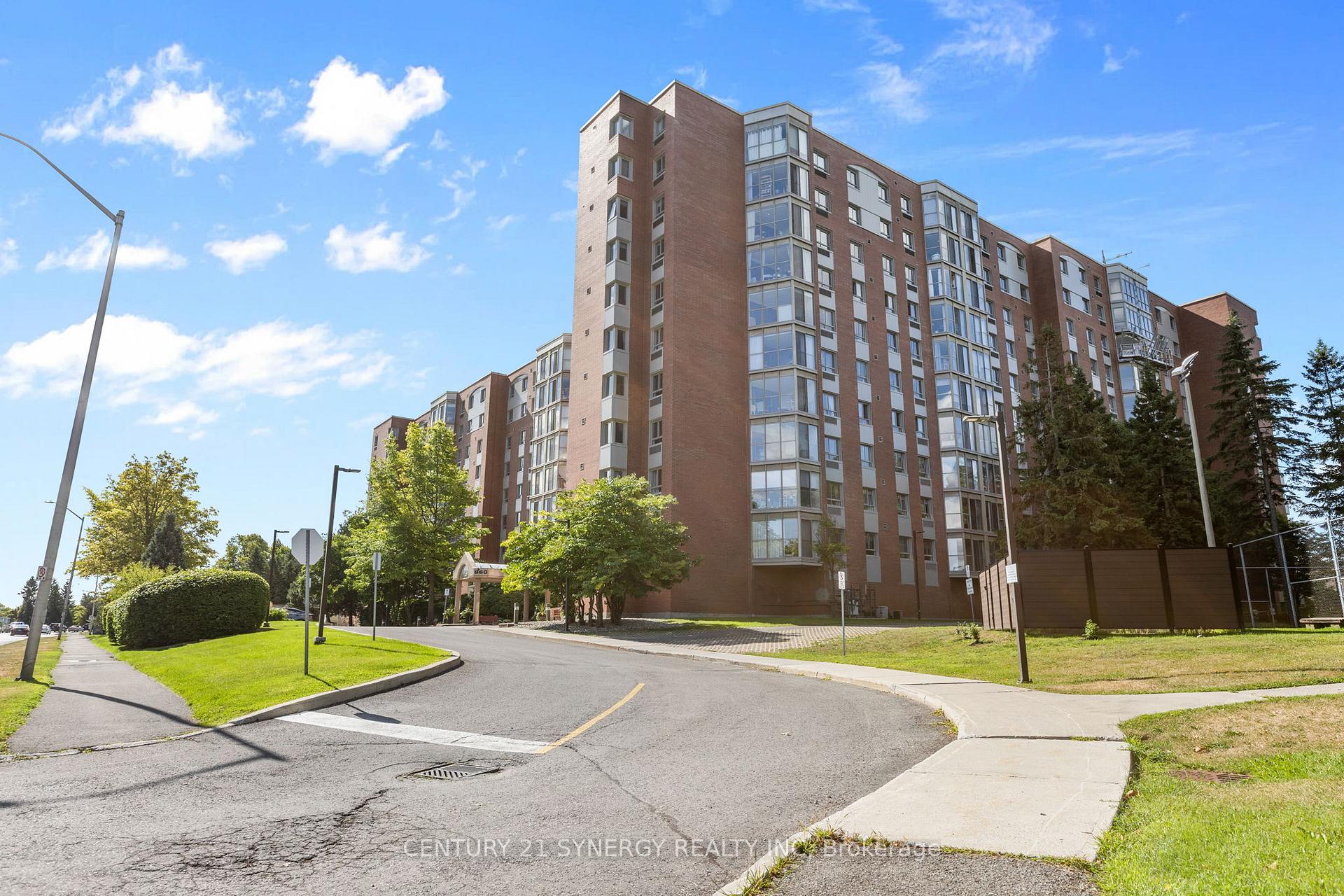 Front of Unit 703, 960 Teron Road