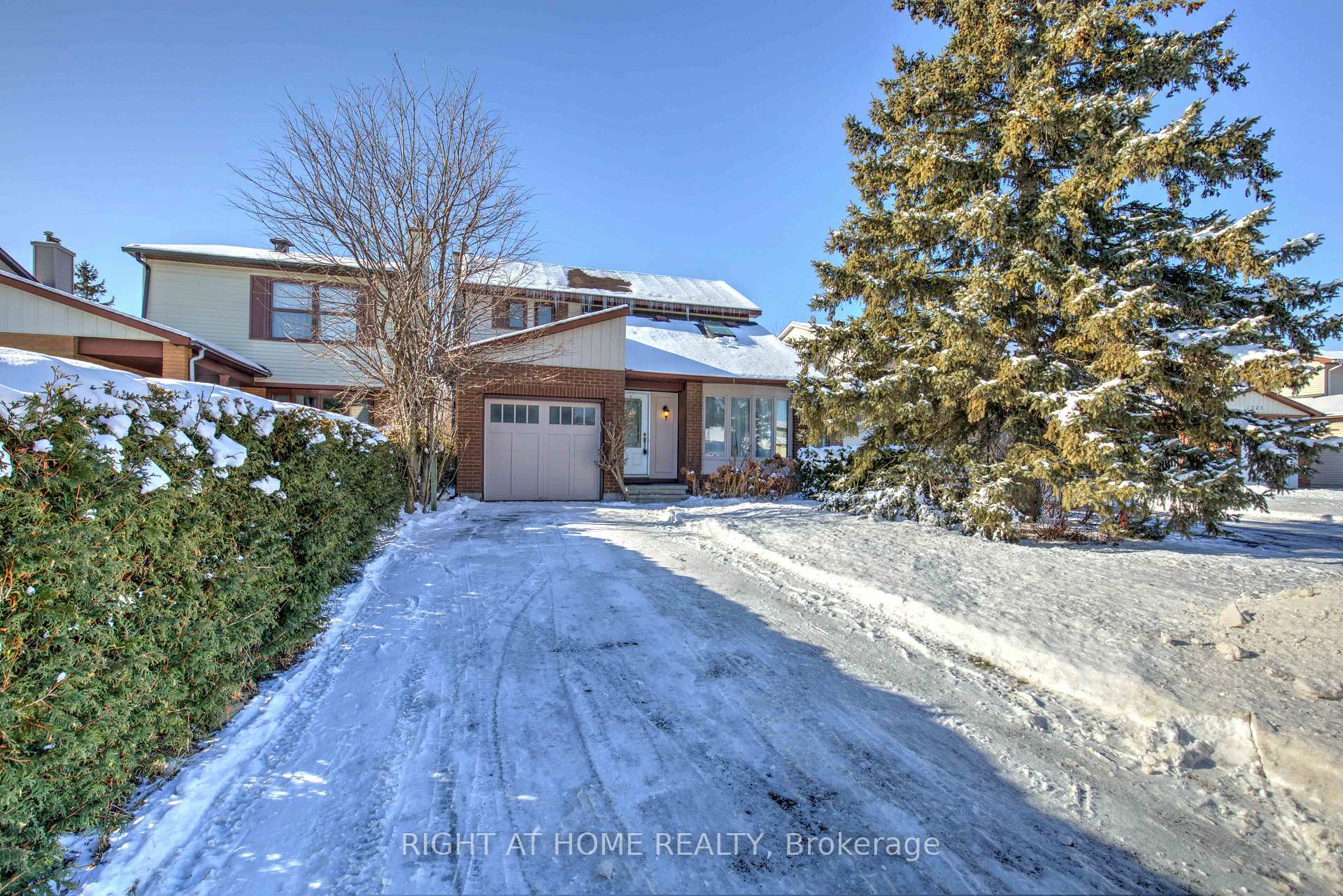 Photo 1 of 1223 Cedarcroft Crescent, Ottawa, Pineview — HOMEH