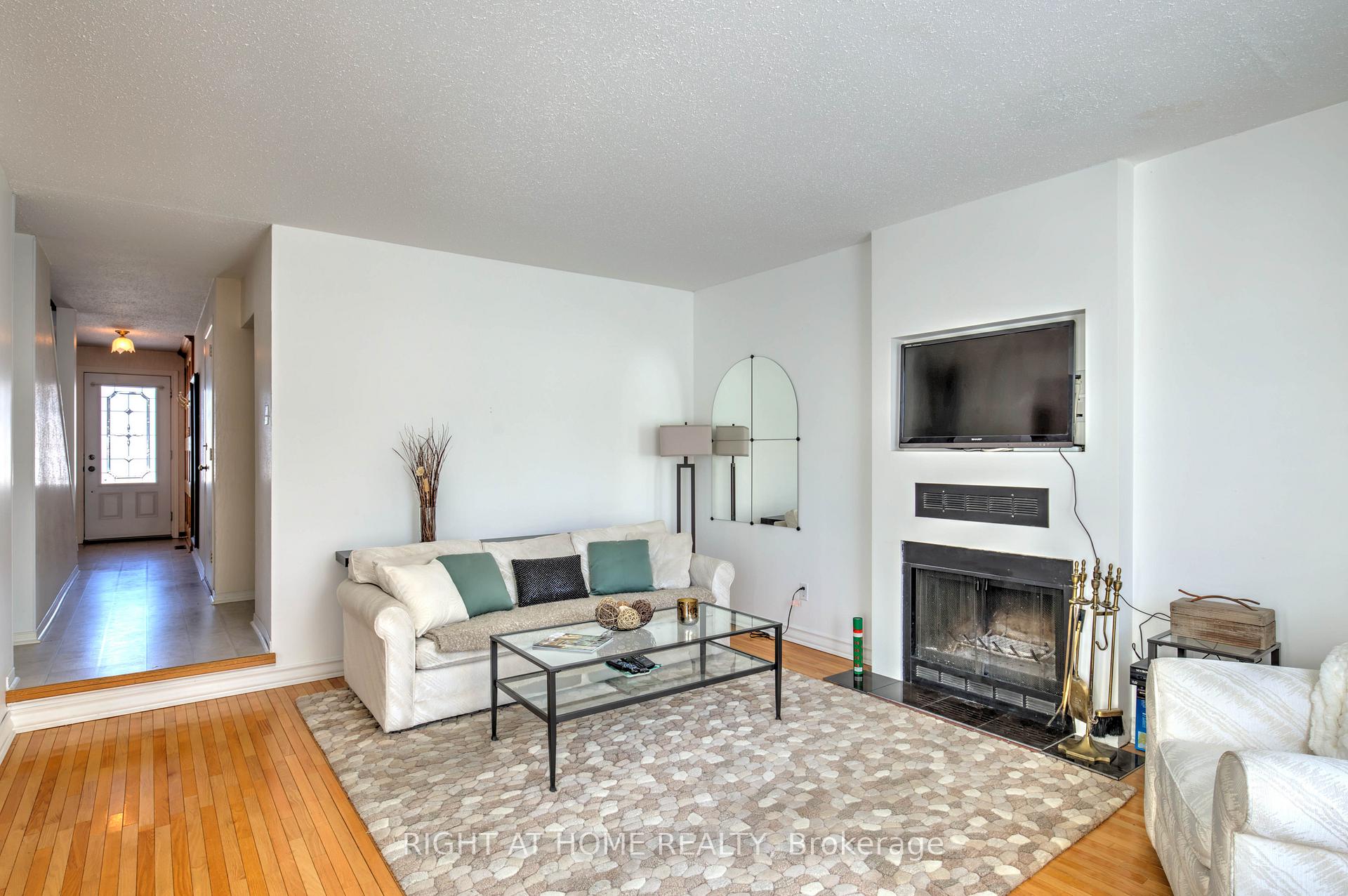 Photo 20 of 1223 Cedarcroft Crescent, Ottawa, Pineview — HOMEH