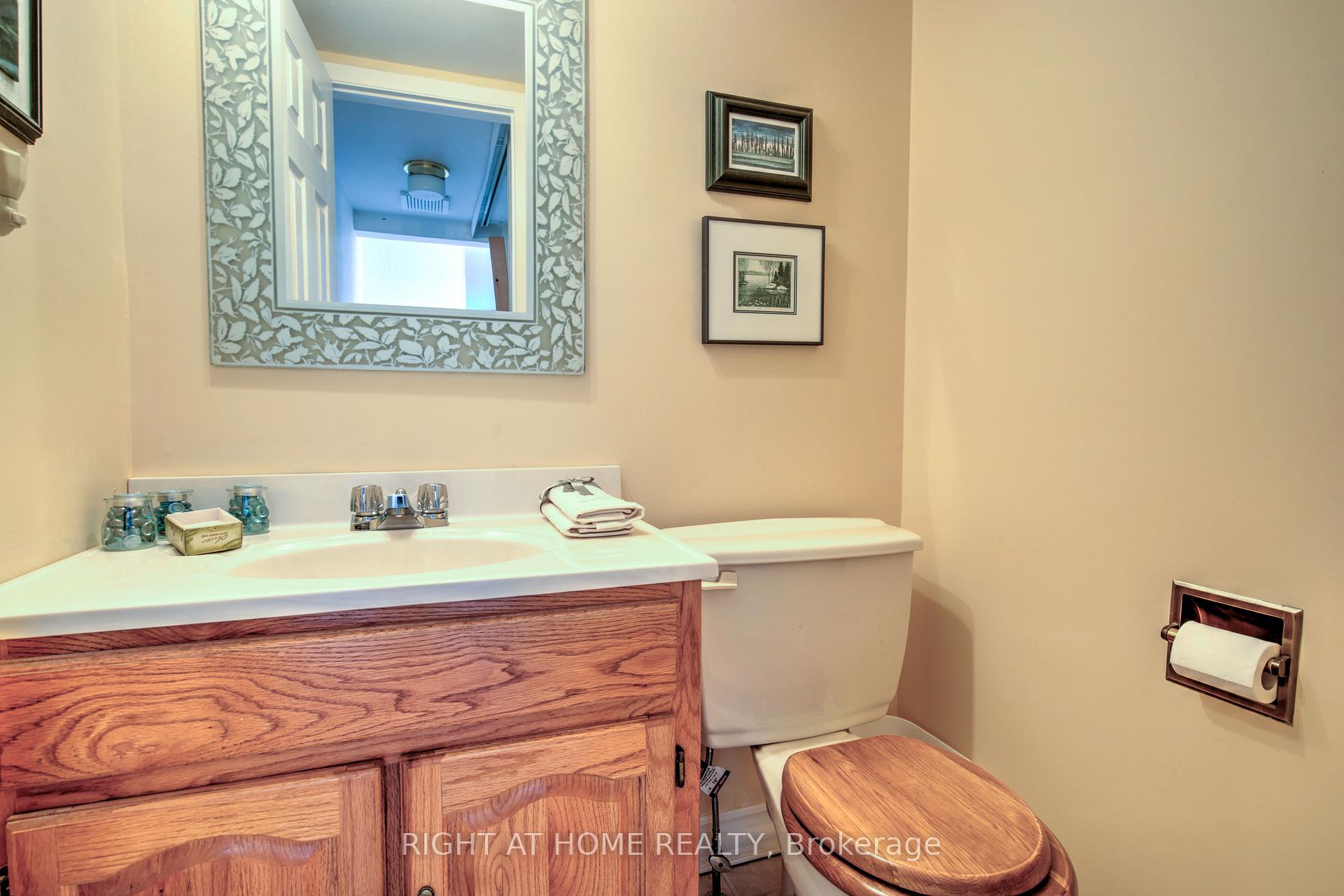 Photo 17 of 1223 Cedarcroft Crescent, Ottawa, Pineview — HOMEH