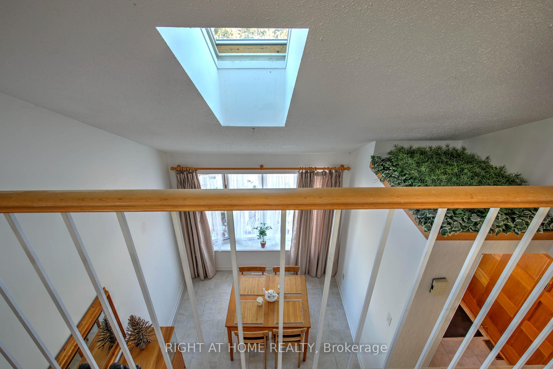 Photo 21 of 1223 Cedarcroft Crescent, Ottawa, Pineview — HOMEH