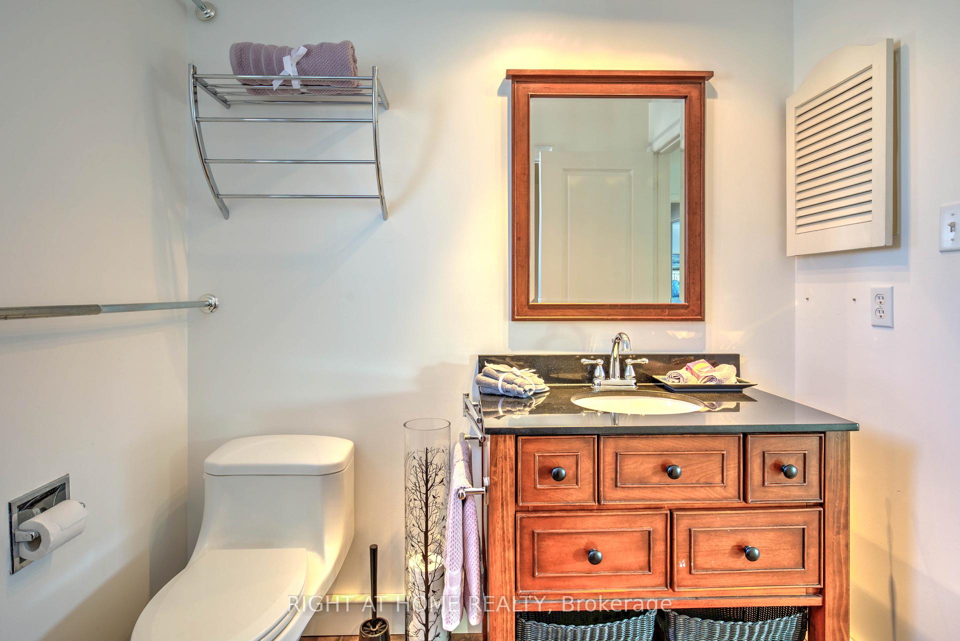 Photo 29 of 1223 Cedarcroft Crescent, Ottawa, Pineview — HOMEH