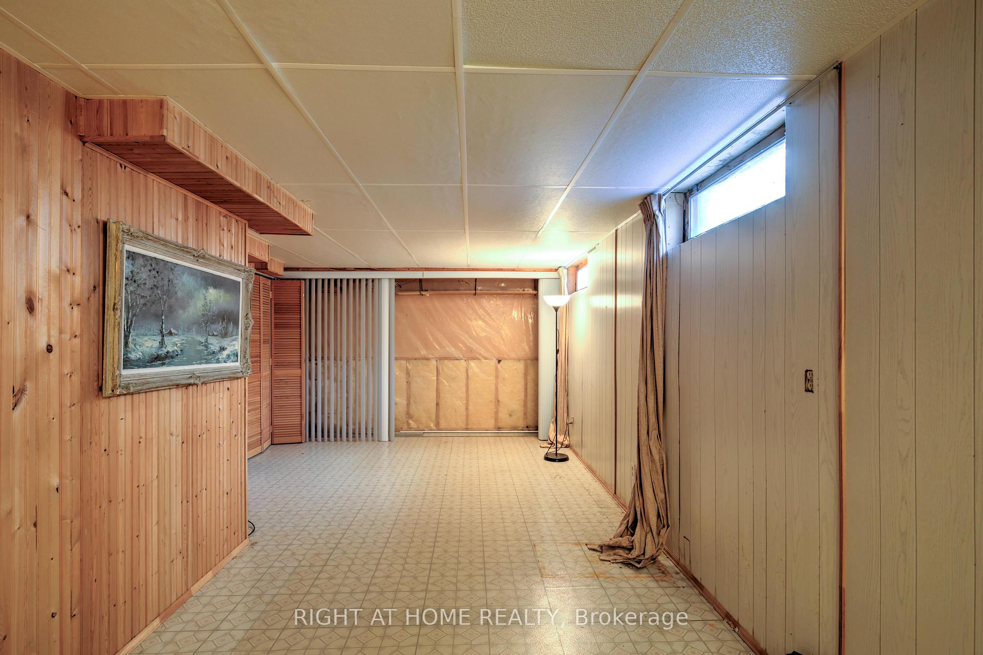 Photo 34 of 1223 Cedarcroft Crescent, Ottawa, Pineview — HOMEH