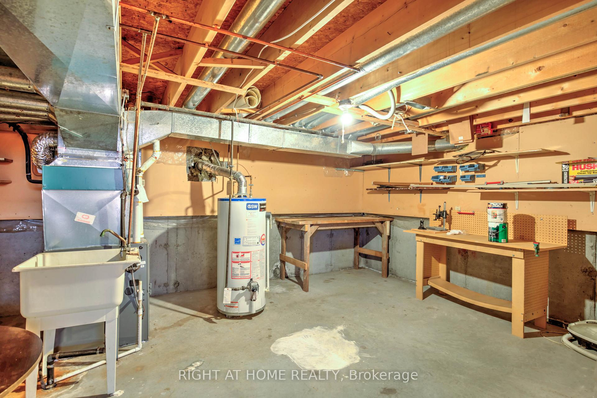 Photo 33 of 1223 Cedarcroft Crescent, Ottawa, Pineview — HOMEH