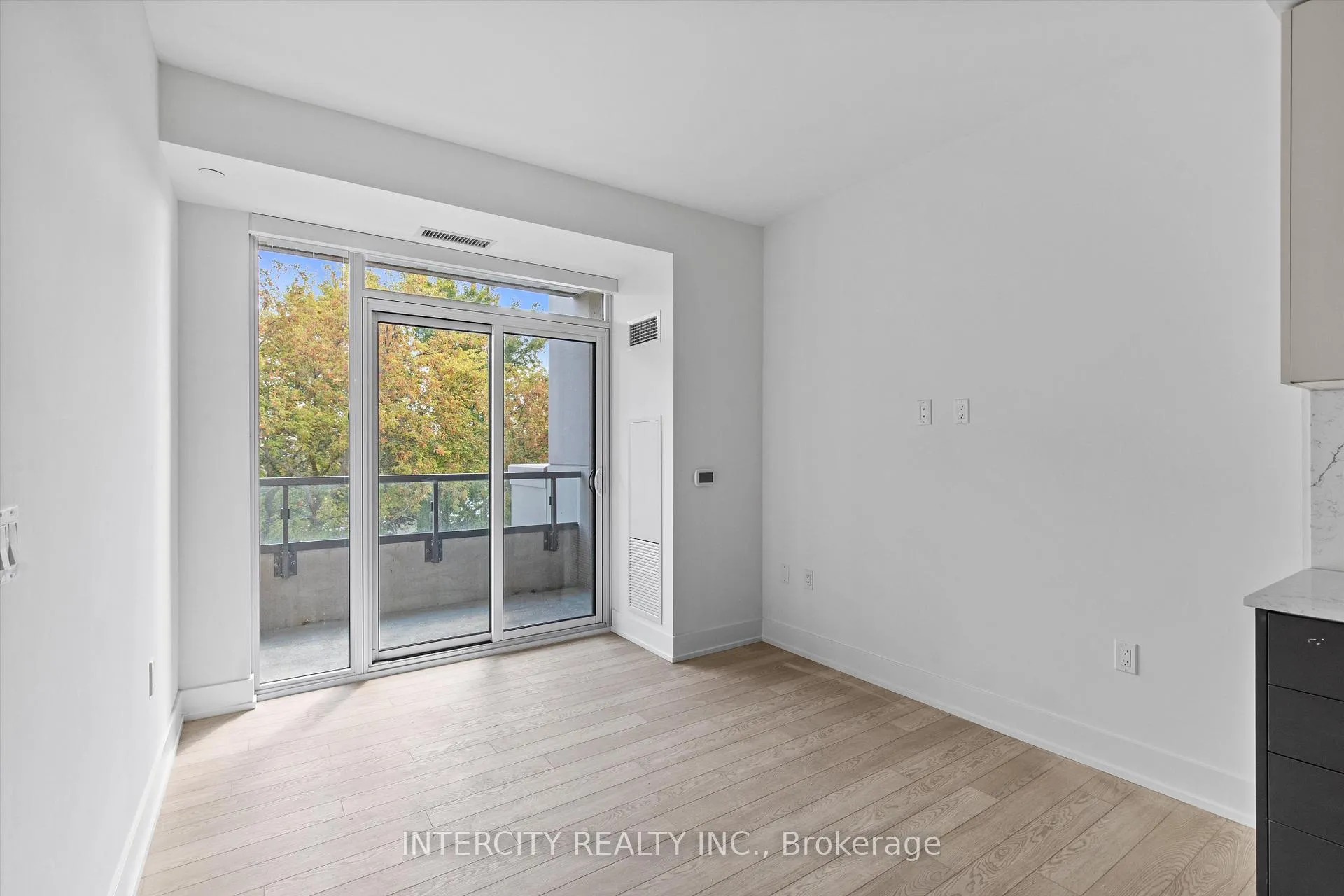 Photo 6 of Unit 349, 2075 King Road, King, King City — HOMEH