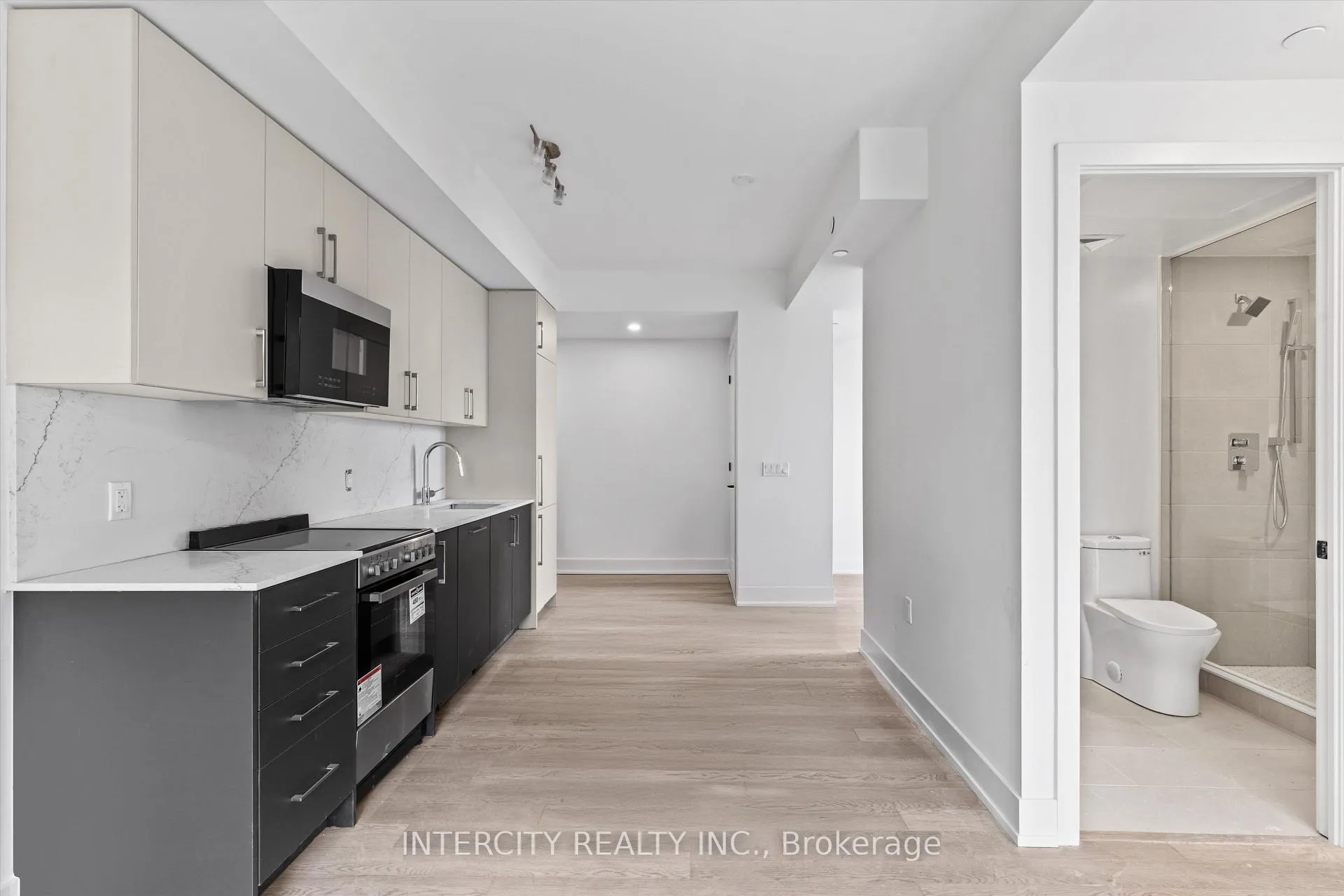 Photo 9 of Unit 349, 2075 King Road, King, King City — HOMEH