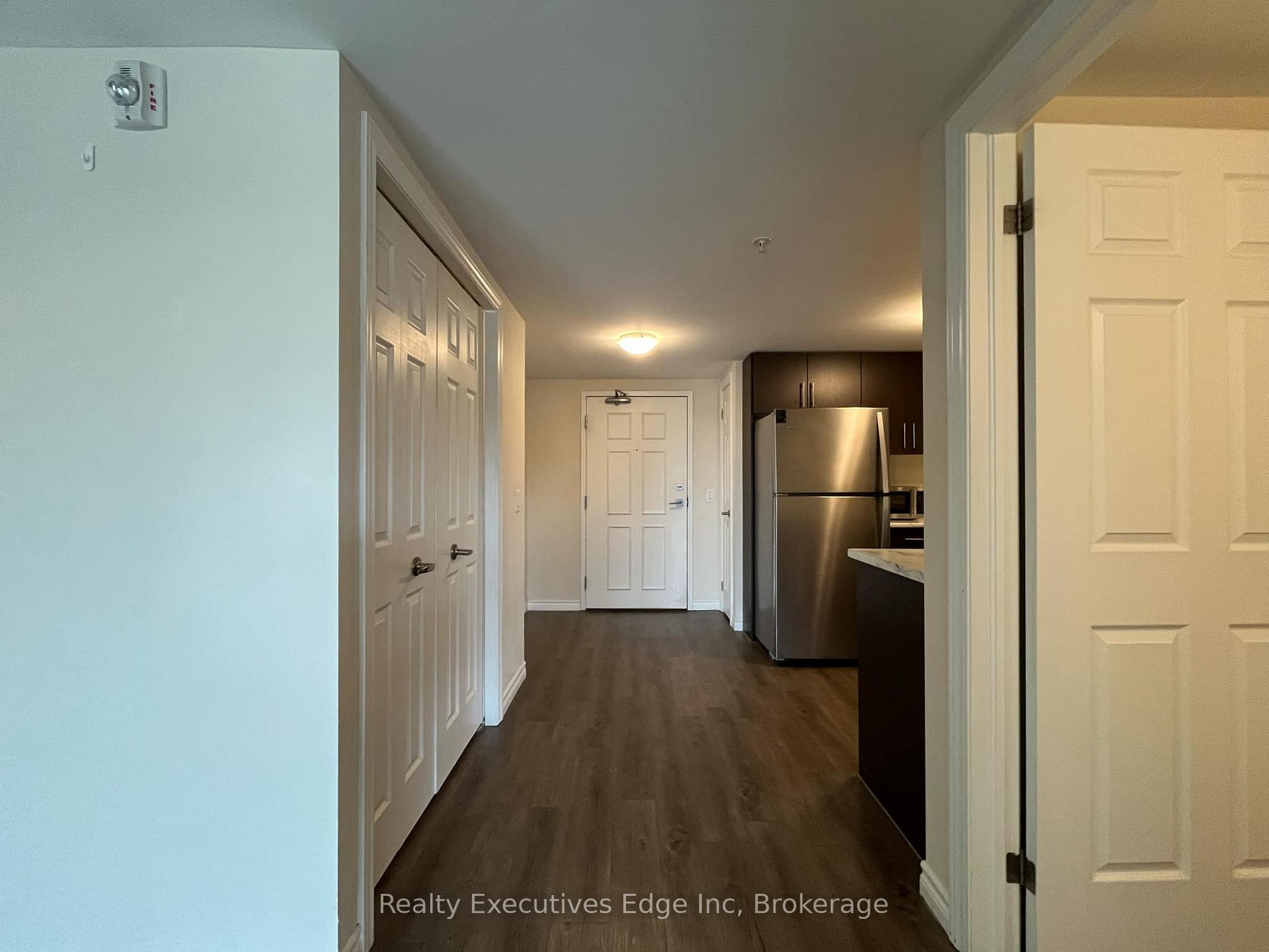 Photo 8 of Unit 412, 7 Kay Crescent, Guelph, Pineridge/Westminster Woods — HOMEH