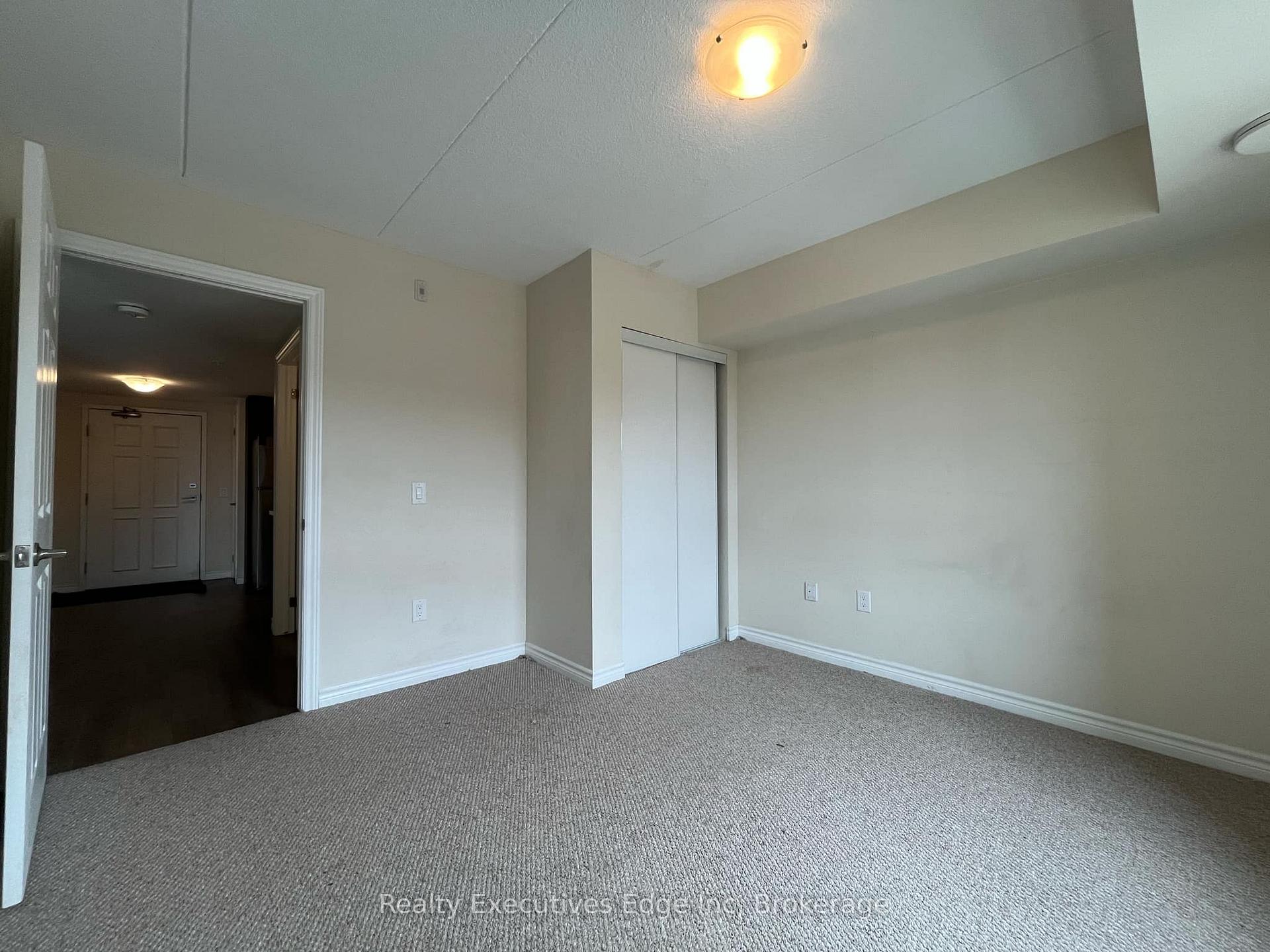 Photo 13 of Unit 412, 7 Kay Crescent, Guelph, Pineridge/Westminster Woods — HOMEH