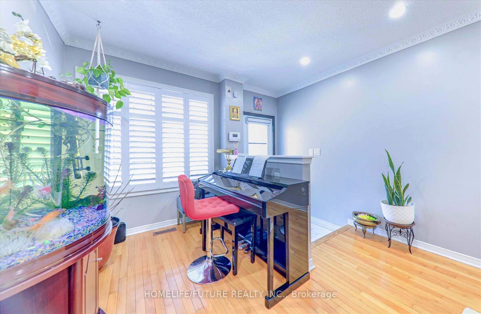 Photo 4 of 14 Camill Avenue, Ajax, Northeast Ajax — HOMEH