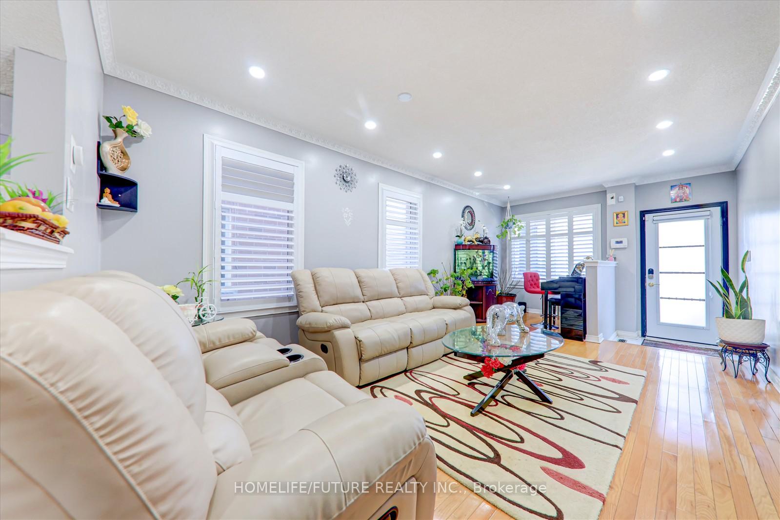 Photo 6 of 14 Camill Avenue, Ajax, Northeast Ajax — HOMEH