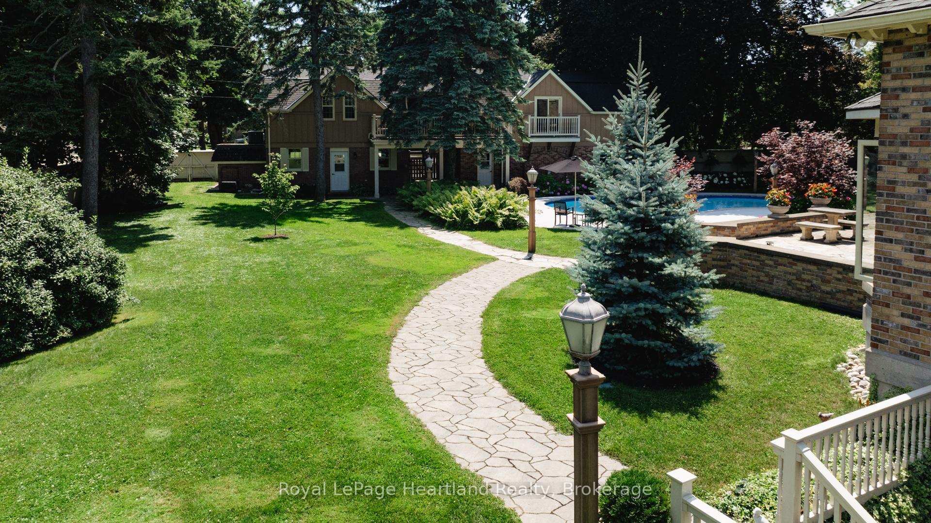 Photo 36 of Unit 100, 5 Cobourg Street, Goderich, Goderich (Town) — HOMEH