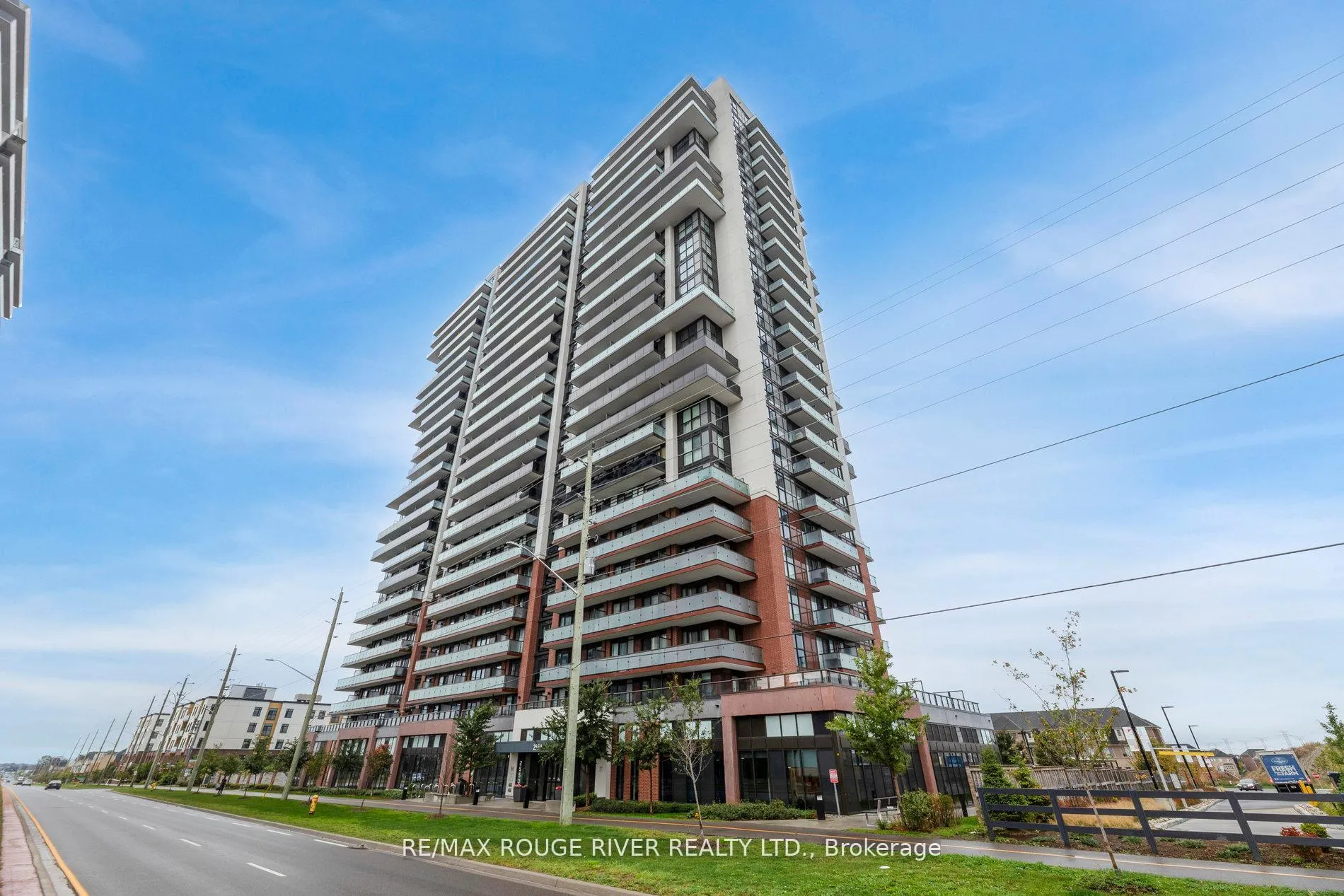 Photo 2 of Unit 1001, 2550 Simcoe Street, Oshawa, Windfields — HOMEH