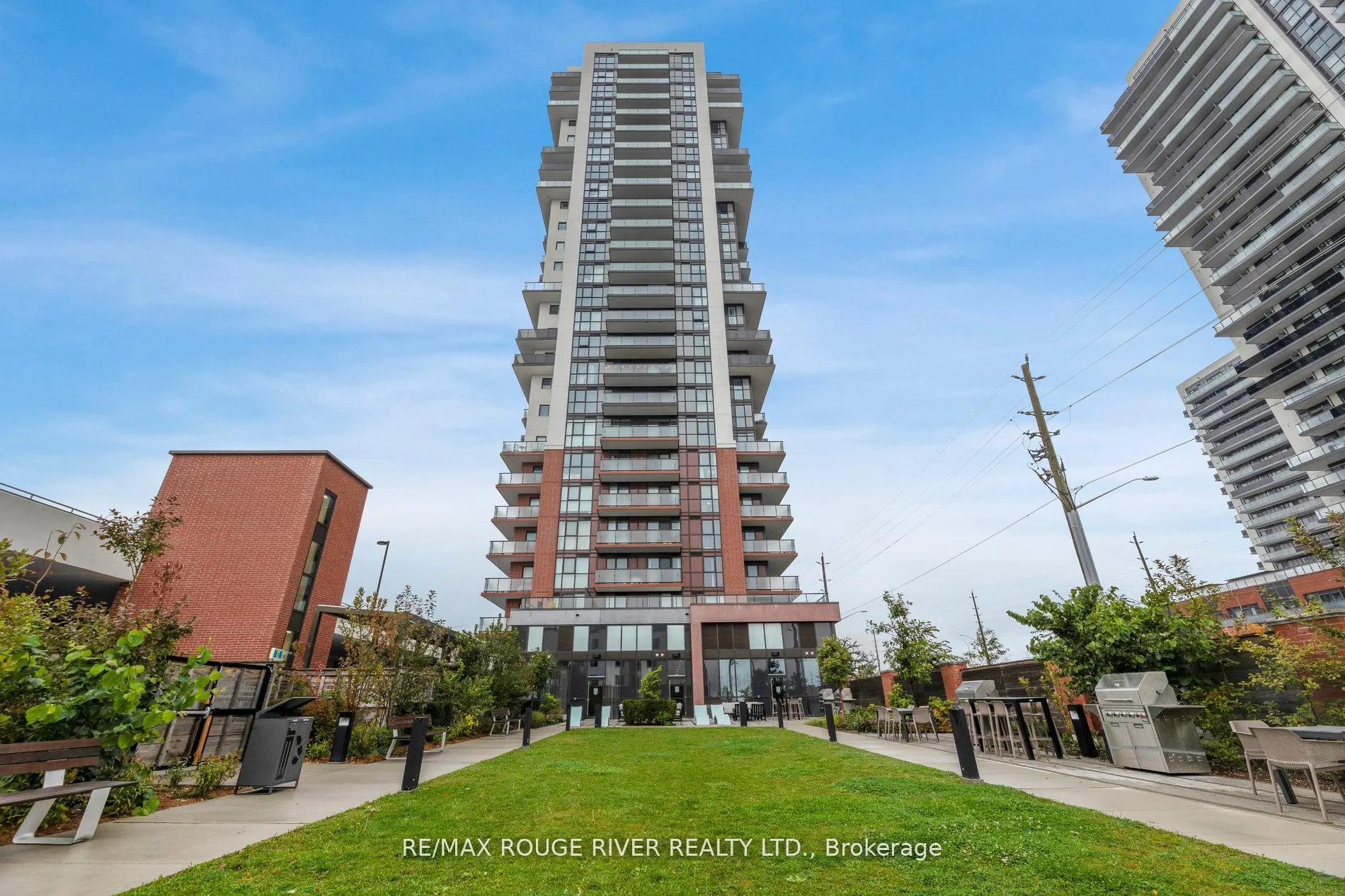 Photo 3 of Unit 1001, 2550 Simcoe Street, Oshawa, Windfields — HOMEH