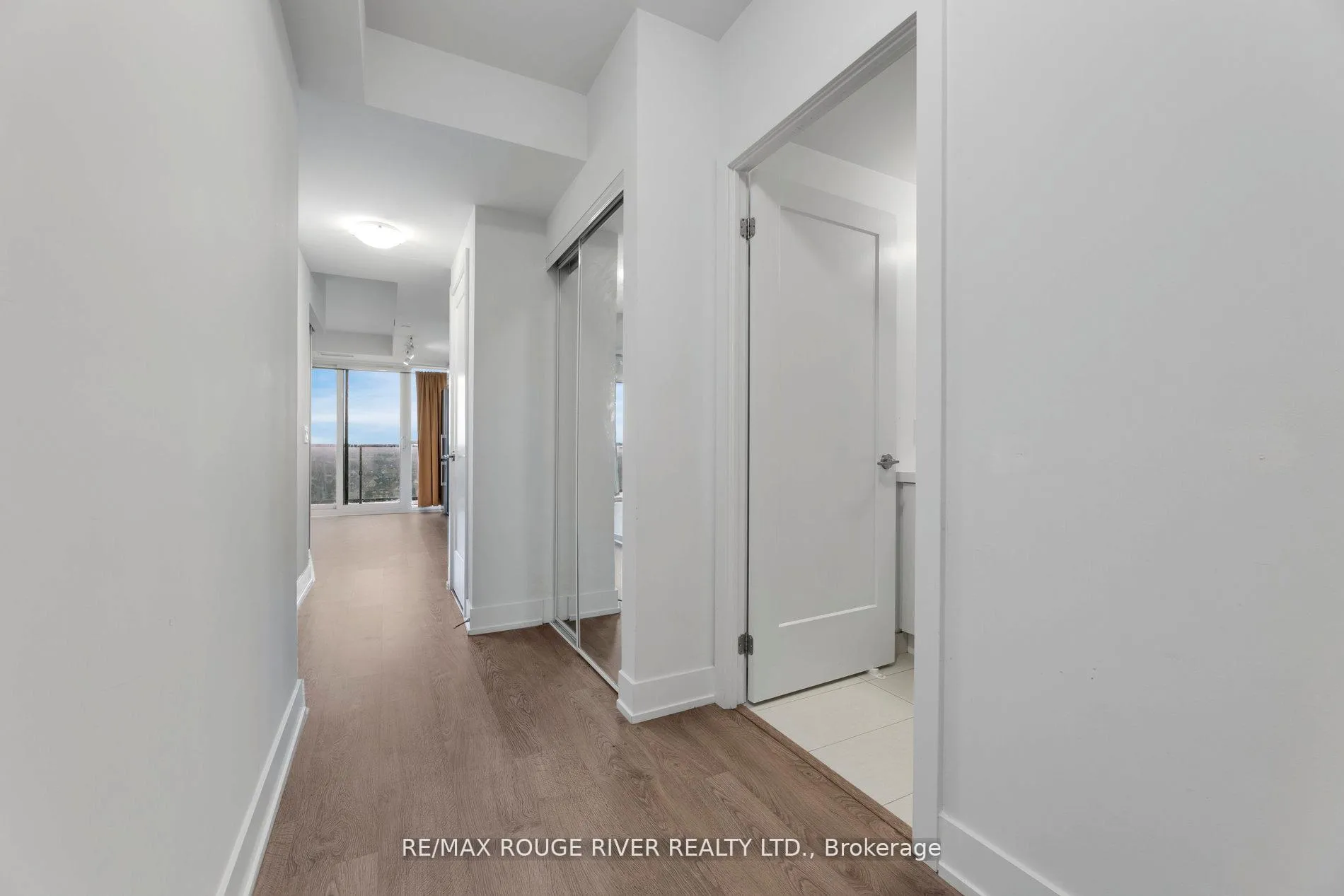Photo 8 of Unit 1001, 2550 Simcoe Street, Oshawa, Windfields — HOMEH