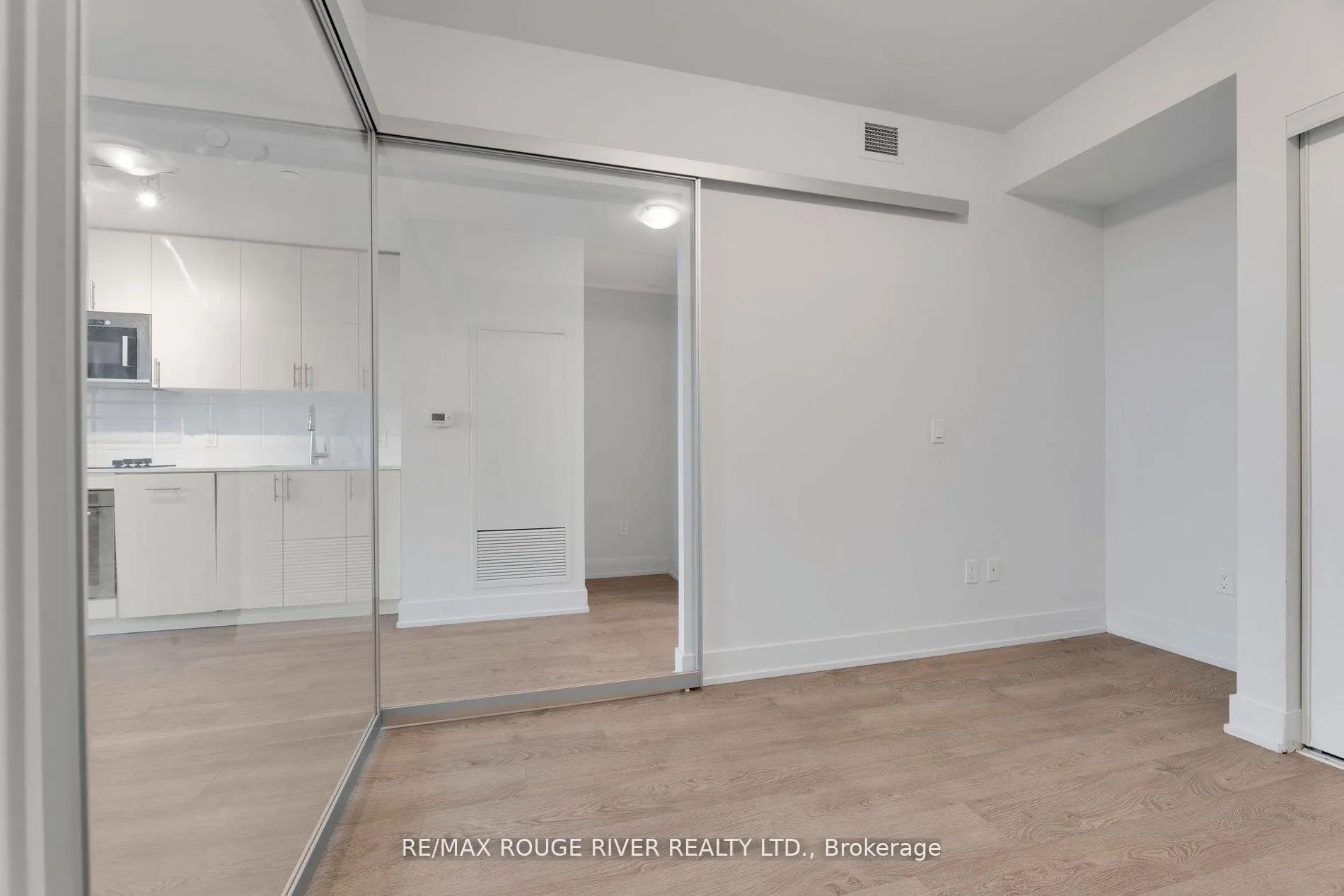 Photo 18 of Unit 1001, 2550 Simcoe Street, Oshawa, Windfields — HOMEH