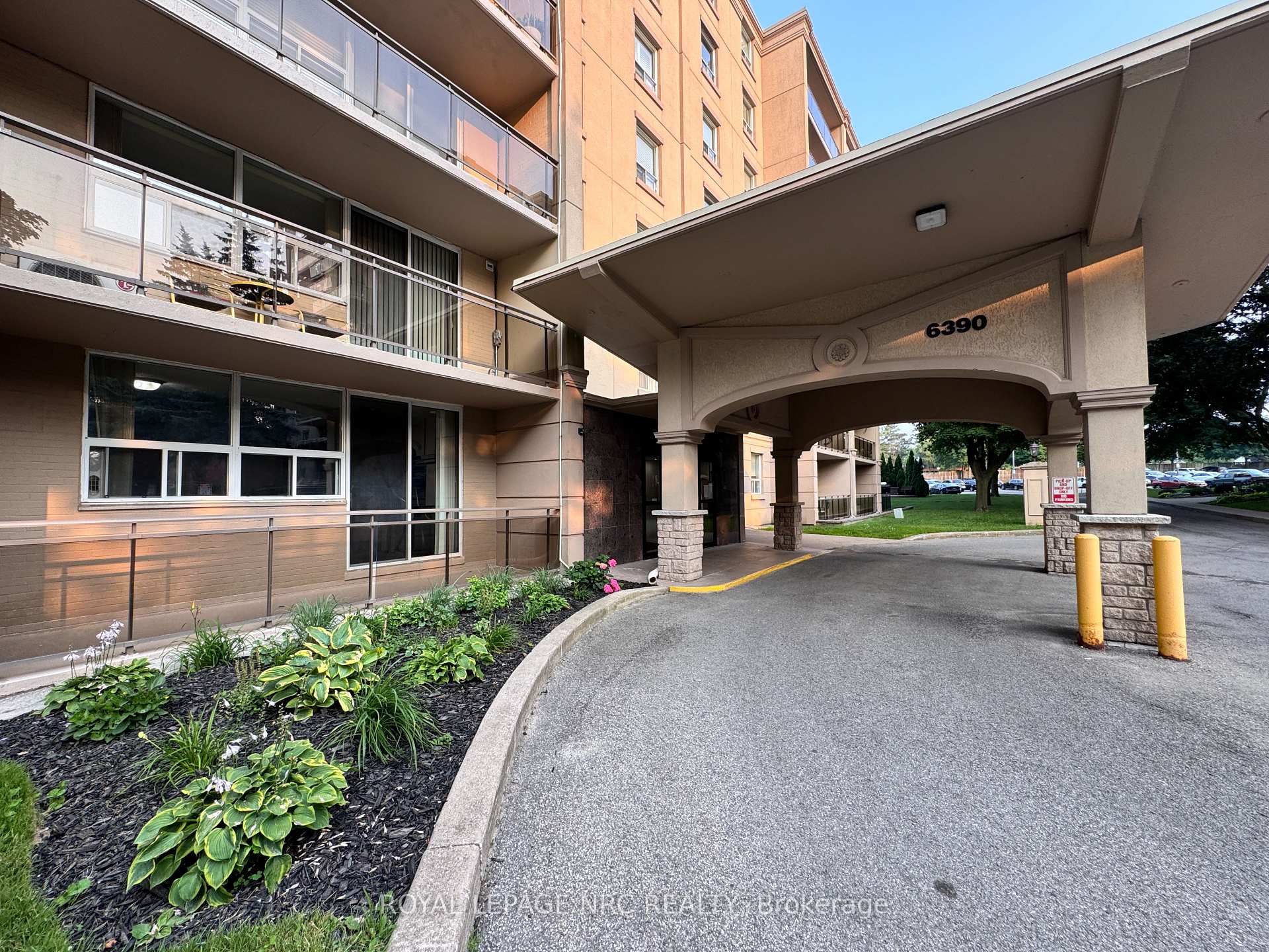 Front of Unit 101, 6390 Huggins Street
