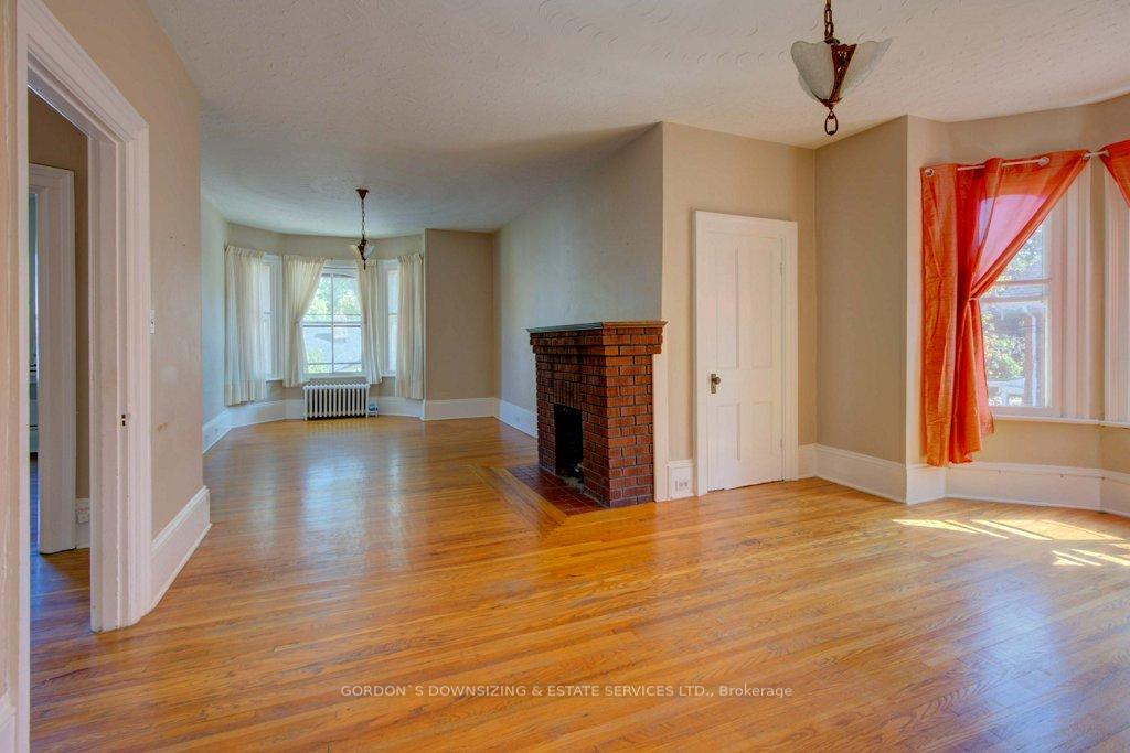 Photo 9 of 242 George Street, Belleville, Belleville Ward — HOMEH