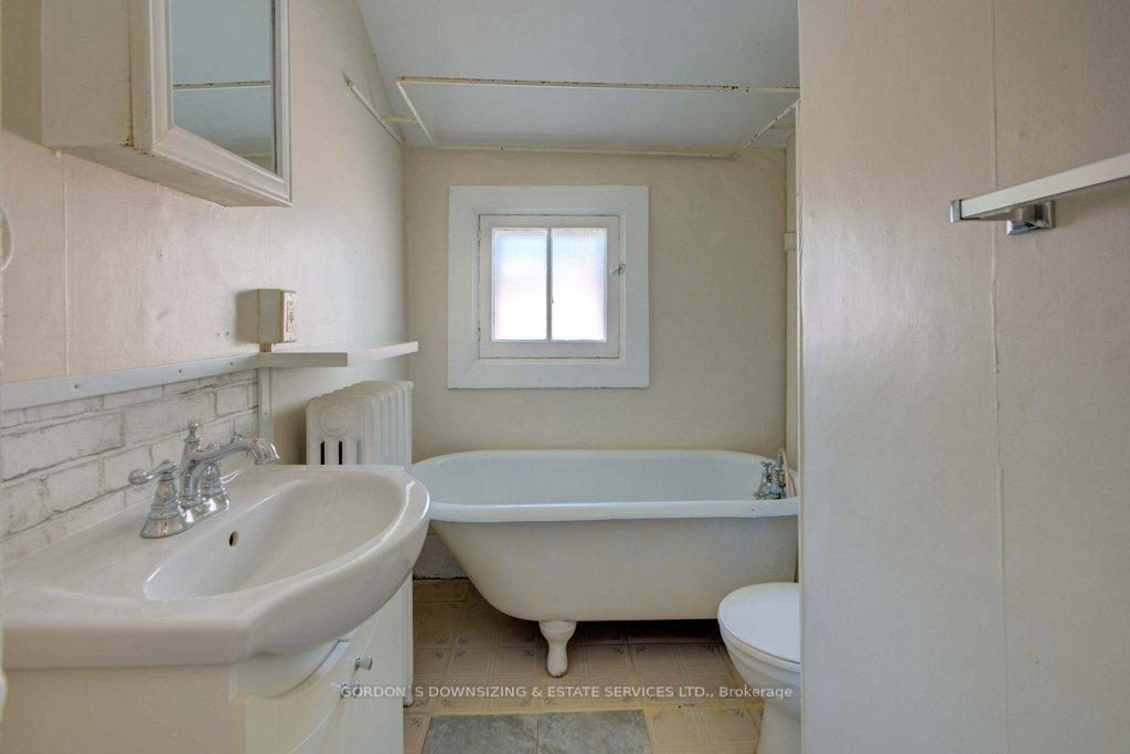 Photo 19 of 242 George Street, Belleville, Belleville Ward — HOMEH