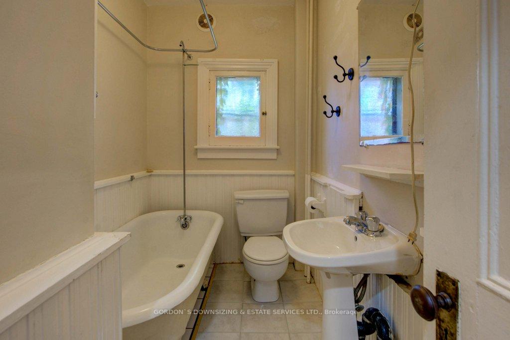 Photo 41 of 242 George Street, Belleville, Belleville Ward — HOMEH