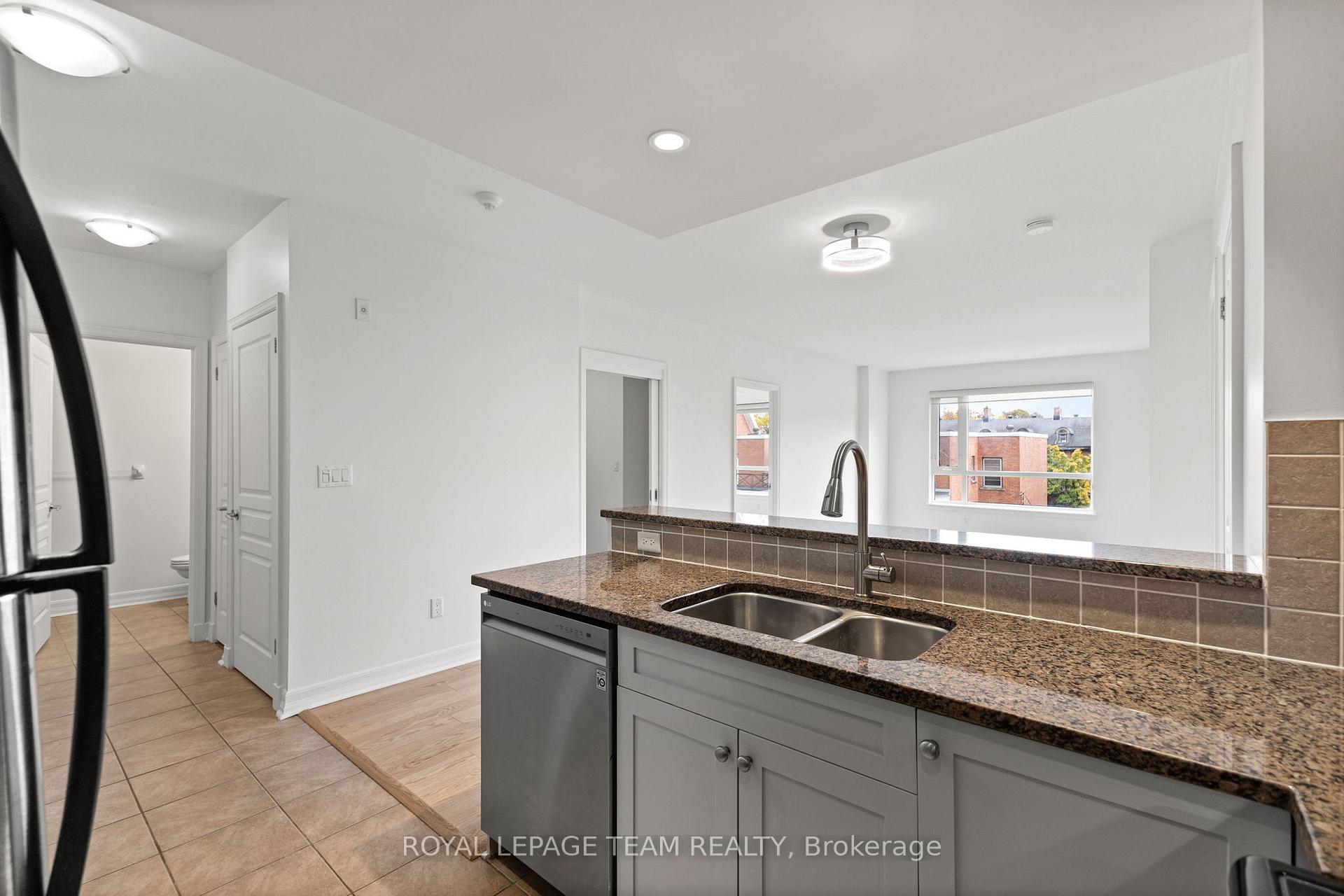 Photo 5 of Unit 503, 200 Besserer Street, Ottawa, Sandy Hill — HOMEH