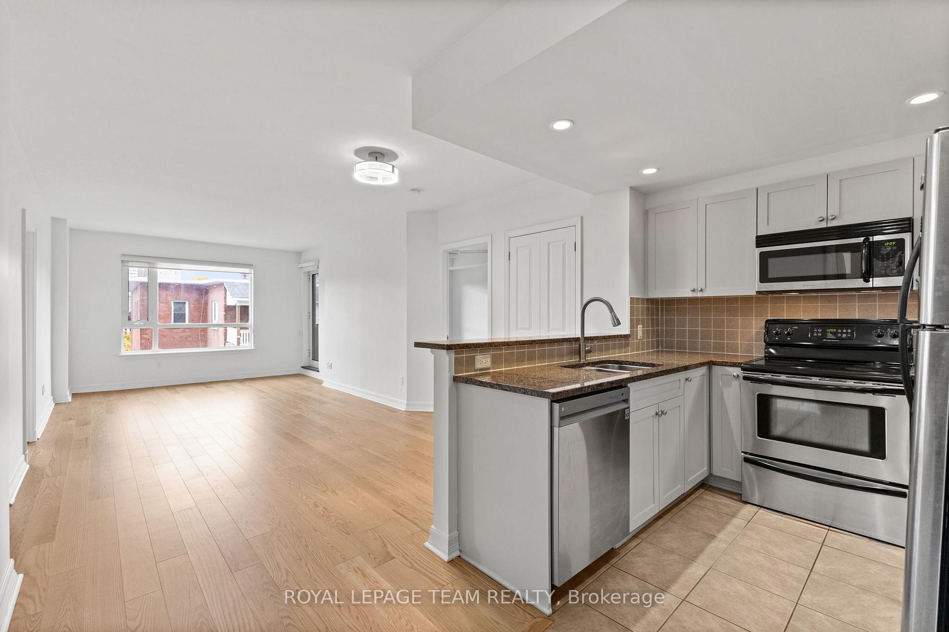 Photo 6 of Unit 503, 200 Besserer Street, Ottawa, Sandy Hill — HOMEH