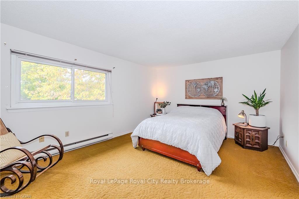 Photo 19 of Unit 5, 2 Worton Avenue, Guelph, Willow West/Sugarbush/West Acres — HOMEH
