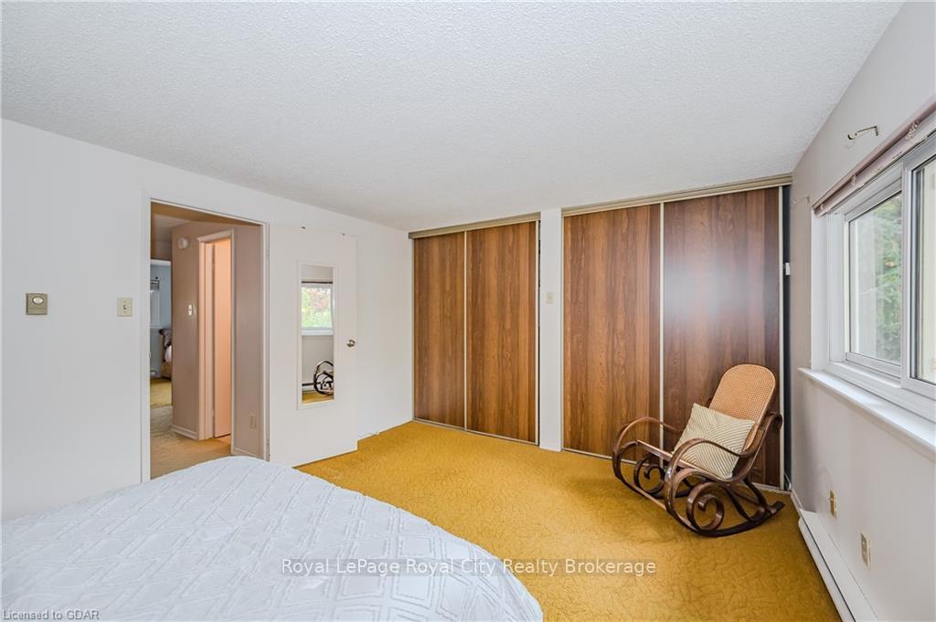 Photo 21 of Unit 5, 2 Worton Avenue, Guelph, Willow West/Sugarbush/West Acres — HOMEH