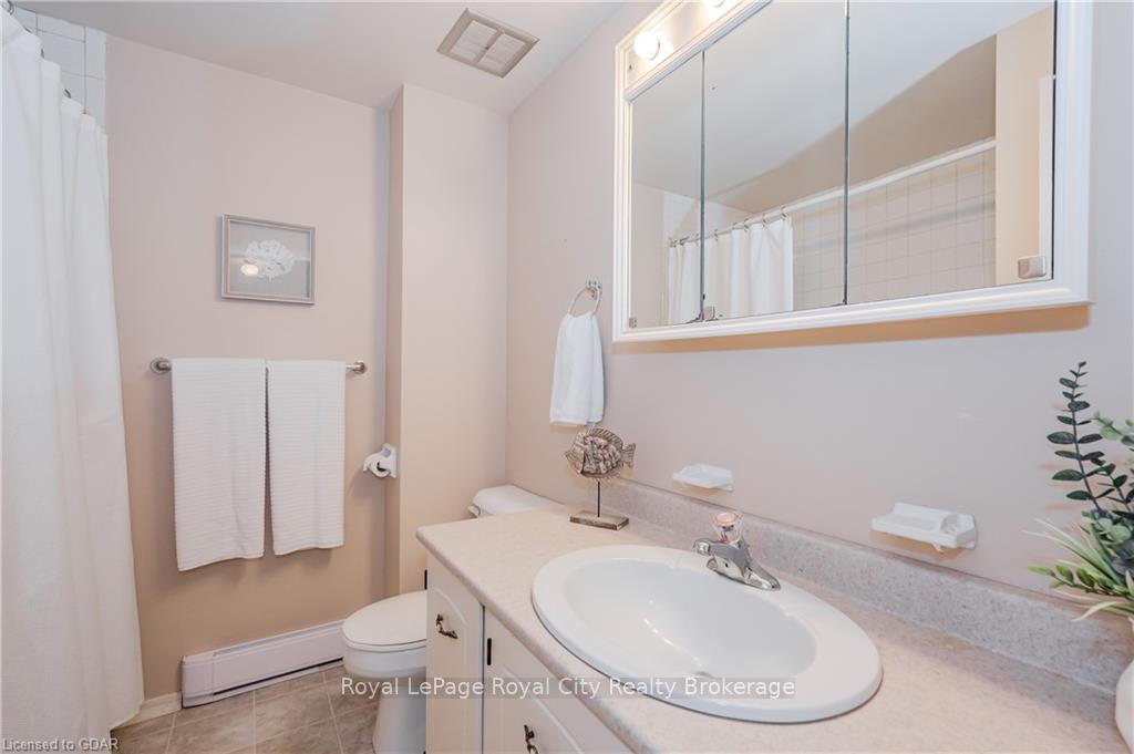 Photo 22 of Unit 5, 2 Worton Avenue, Guelph, Willow West/Sugarbush/West Acres — HOMEH